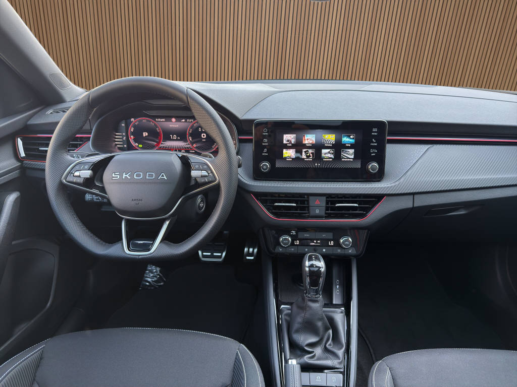 SKODA Kamiq 1.5 TSI Monte Carlo DSG-image-16