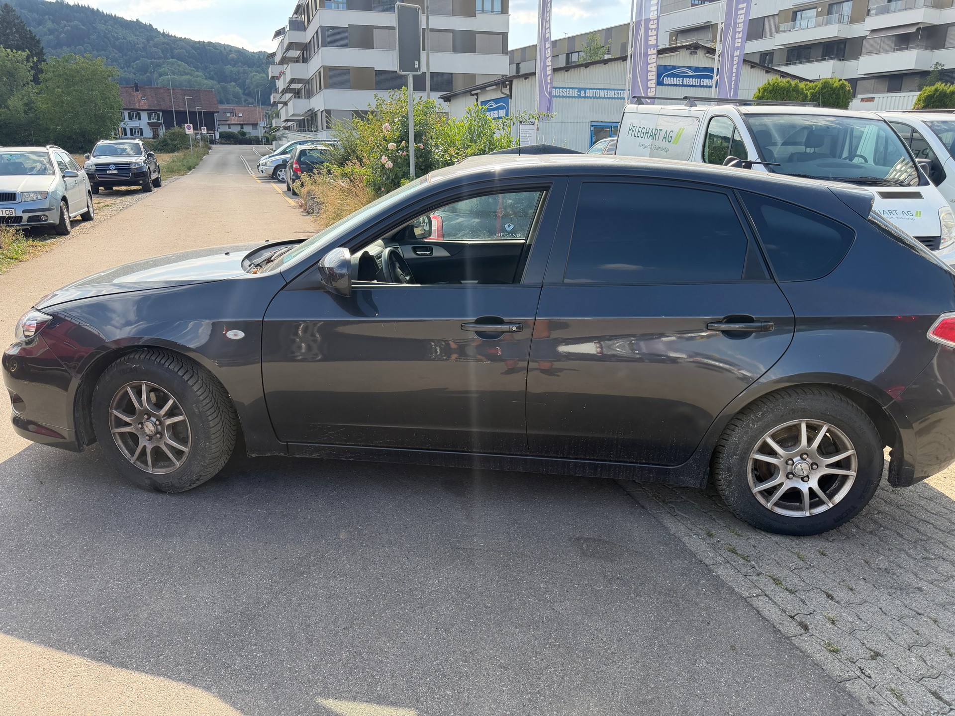 SUBARU Impreza 2.0R Comfort Automatic-image-3