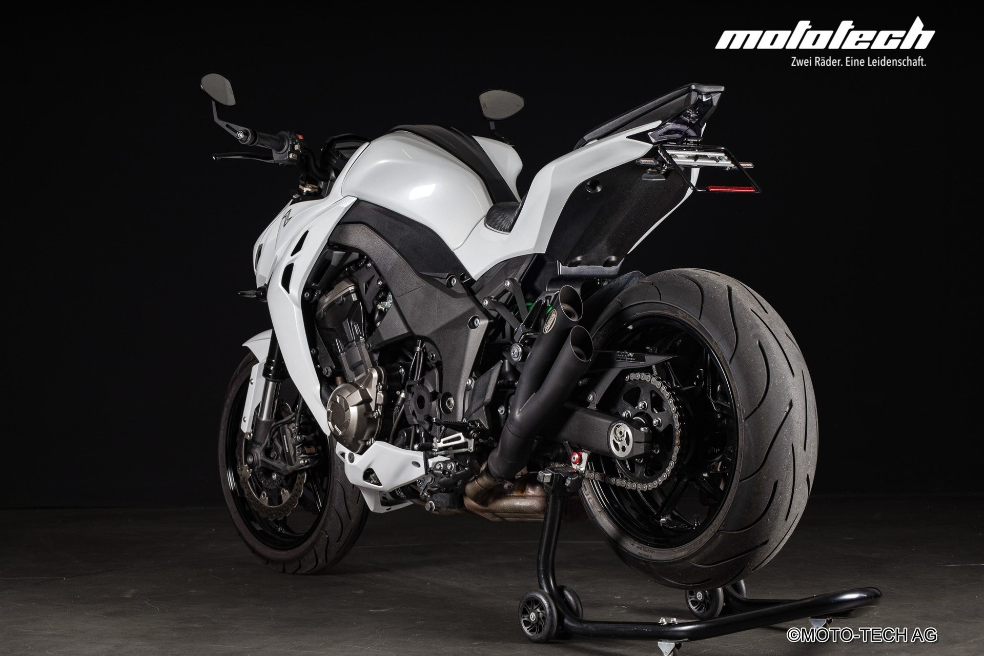 KAWASAKI Z 1000 ABS HURRIC-showroom-element-3