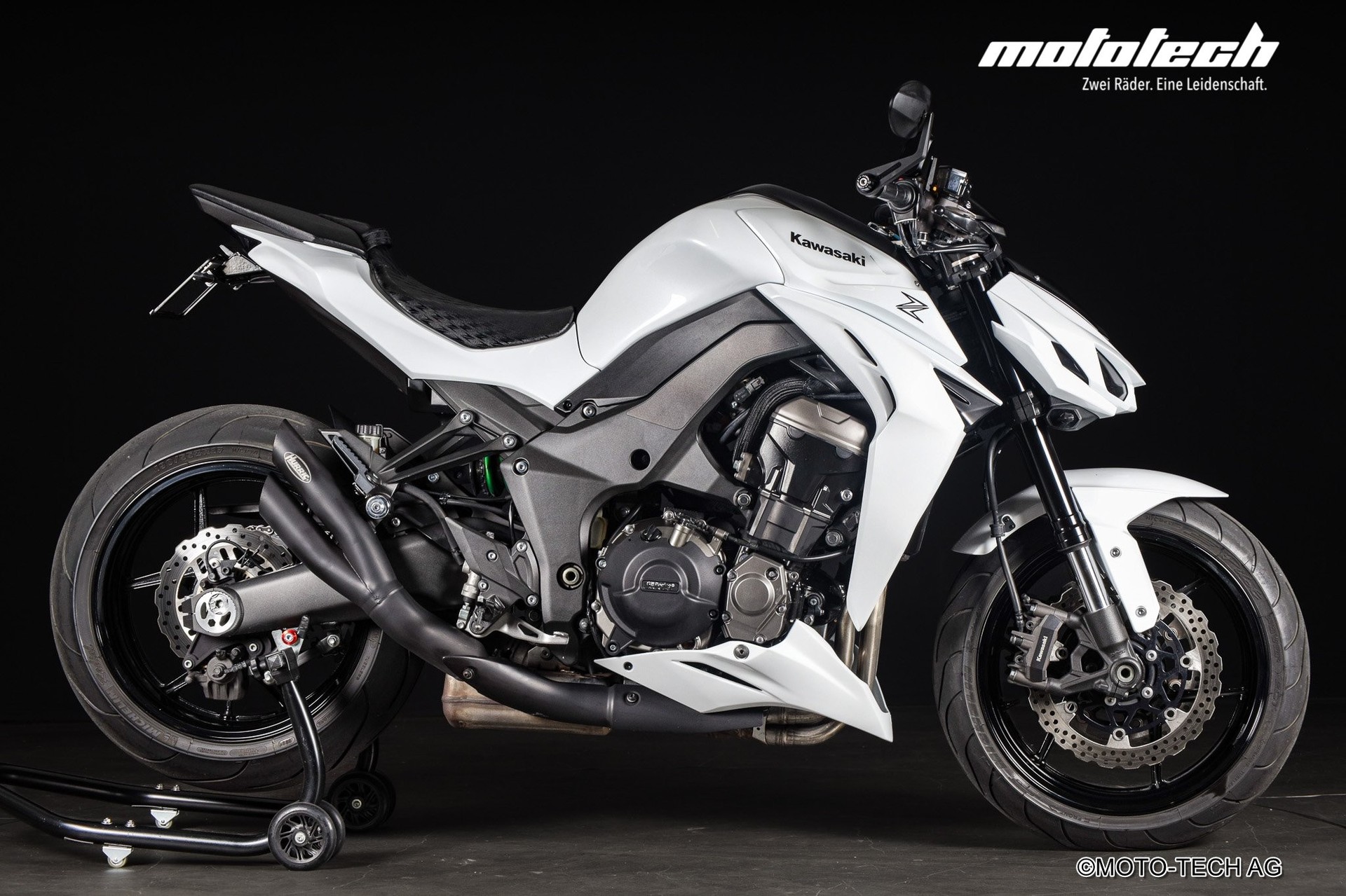 KAWASAKI Z 1000 ABS HURRIC-showroom-element-1