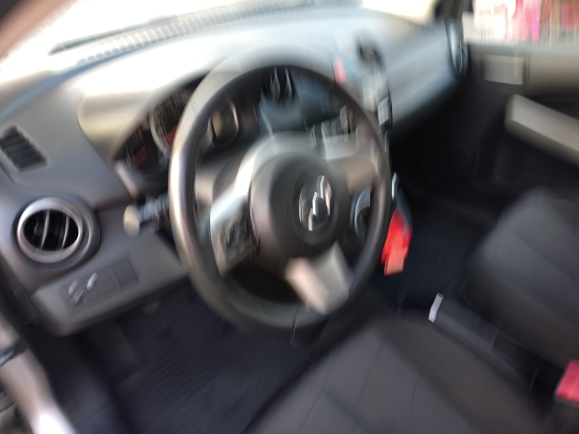 MAZDA 2 1.3i 16V Exclusive-image-6
