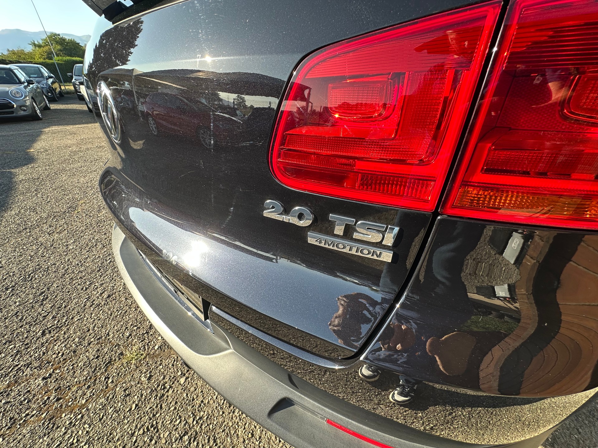 VW Tiguan 2.0 TSI Design 4Motion DSG-image-9