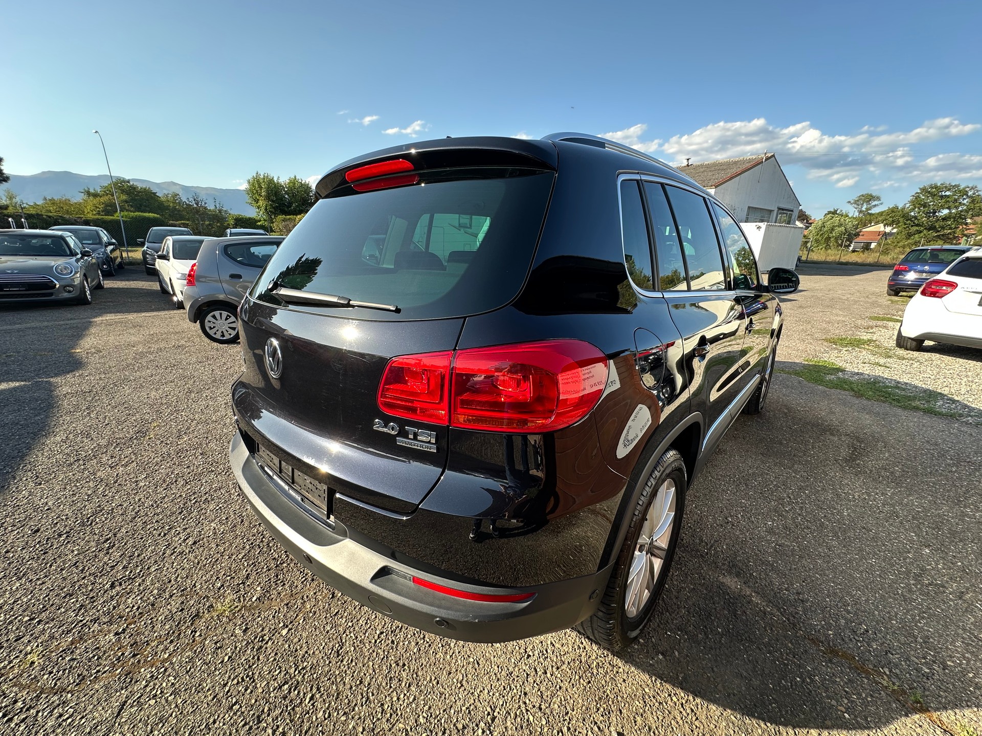 VW Tiguan 2.0 TSI Design 4Motion DSG-image-8