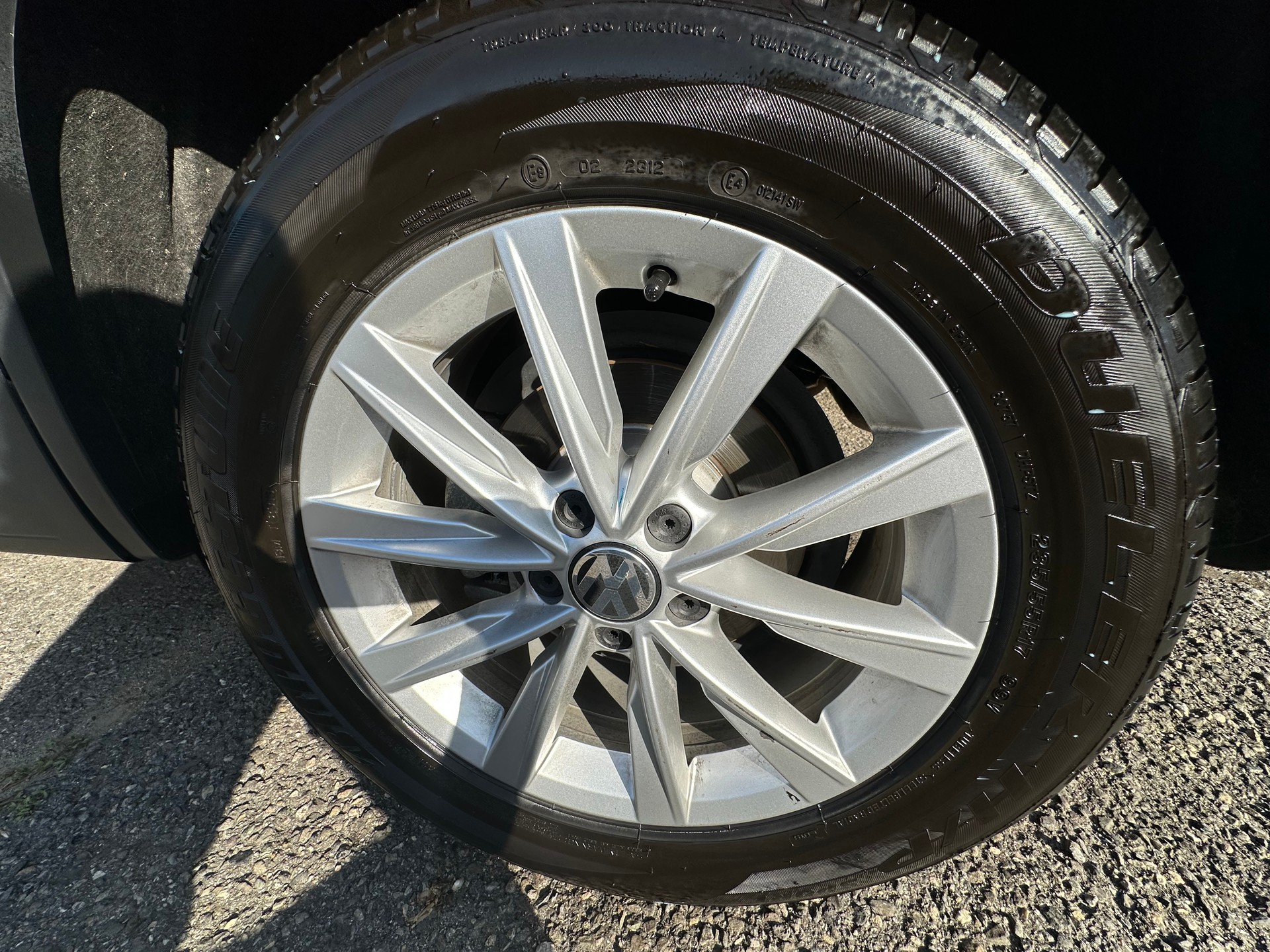 VW Tiguan 2.0 TSI Design 4Motion DSG-image-25