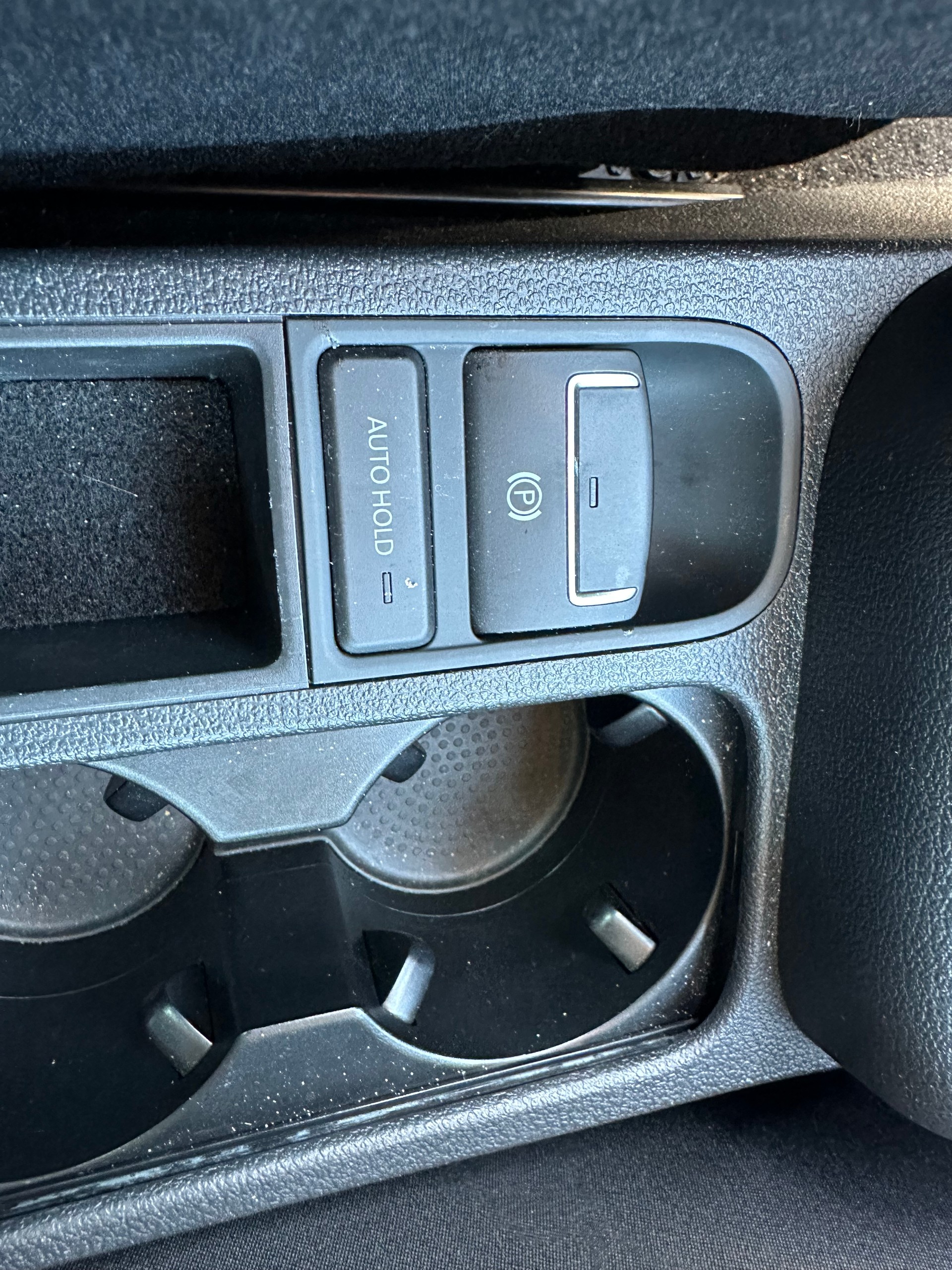 VW Tiguan 2.0 TSI Design 4Motion DSG-image-32