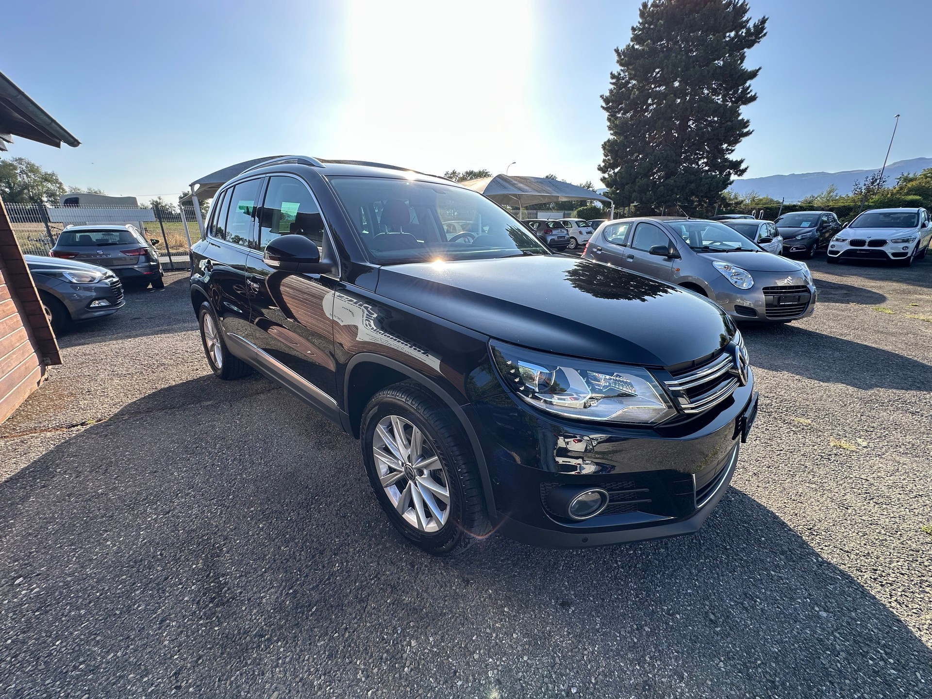 VW Tiguan 2.0 TSI Design 4Motion DSG-image-2
