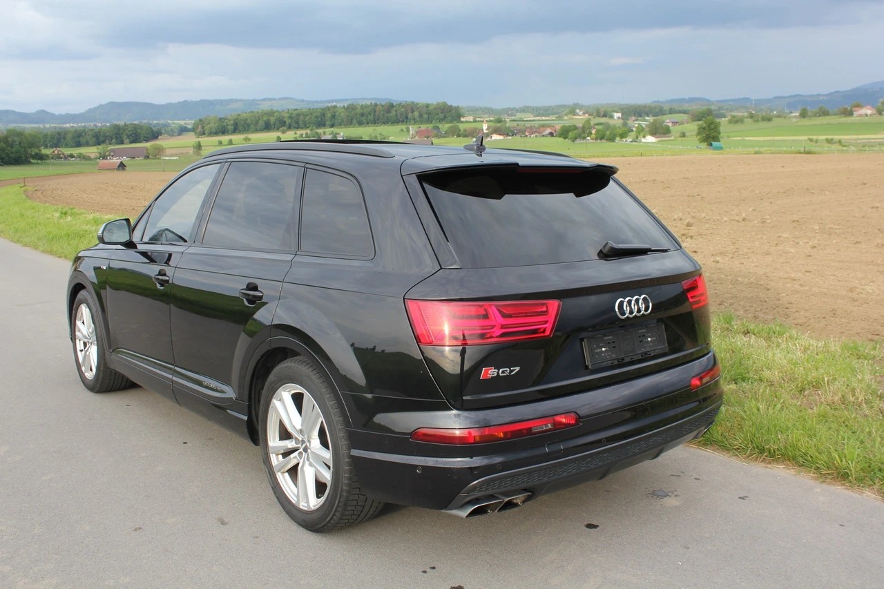 AUDI SQ7 4.0 TDI quattro tiptronic-image-2