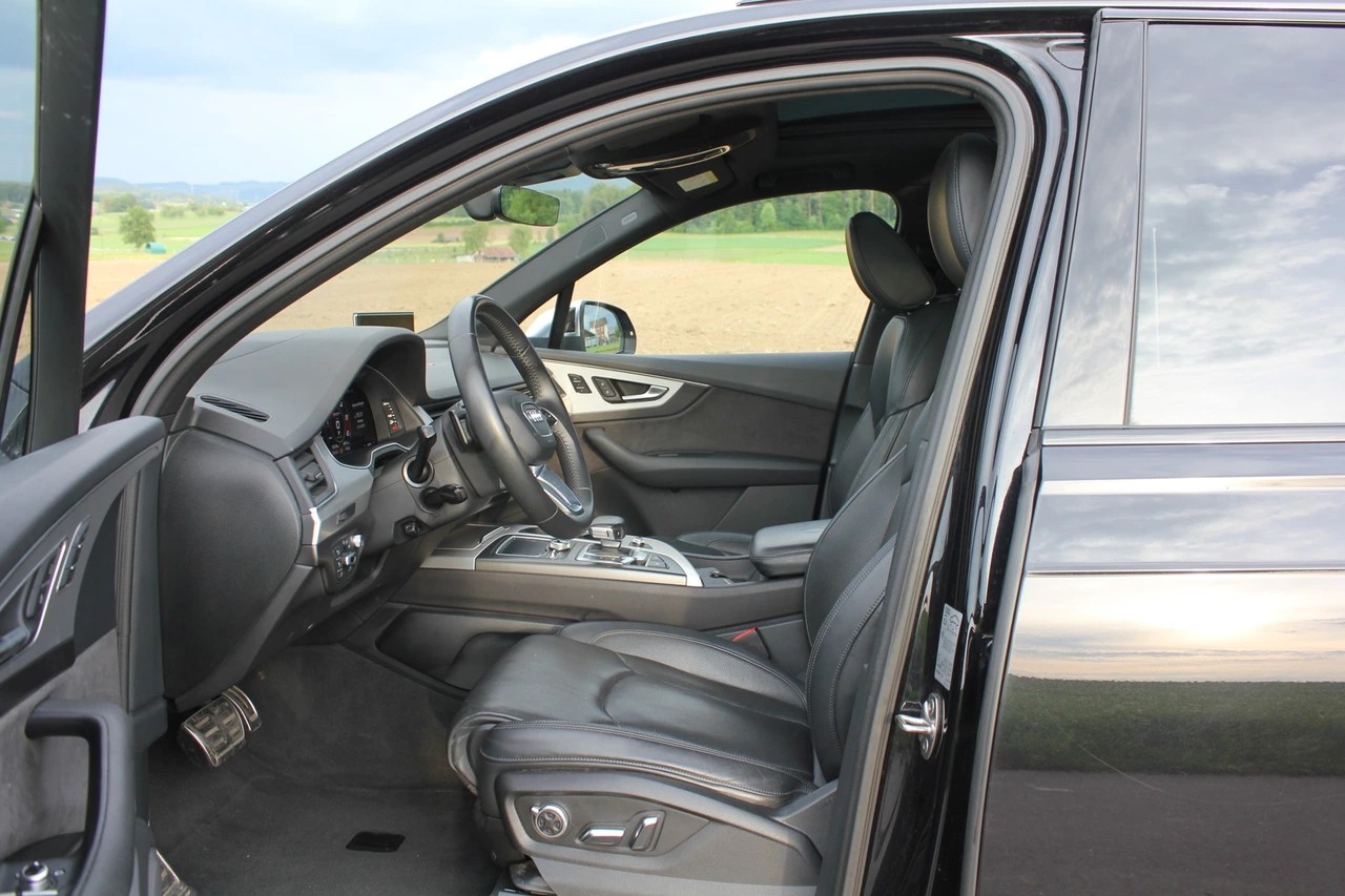 AUDI SQ7 4.0 TDI quattro tiptronic-image-5