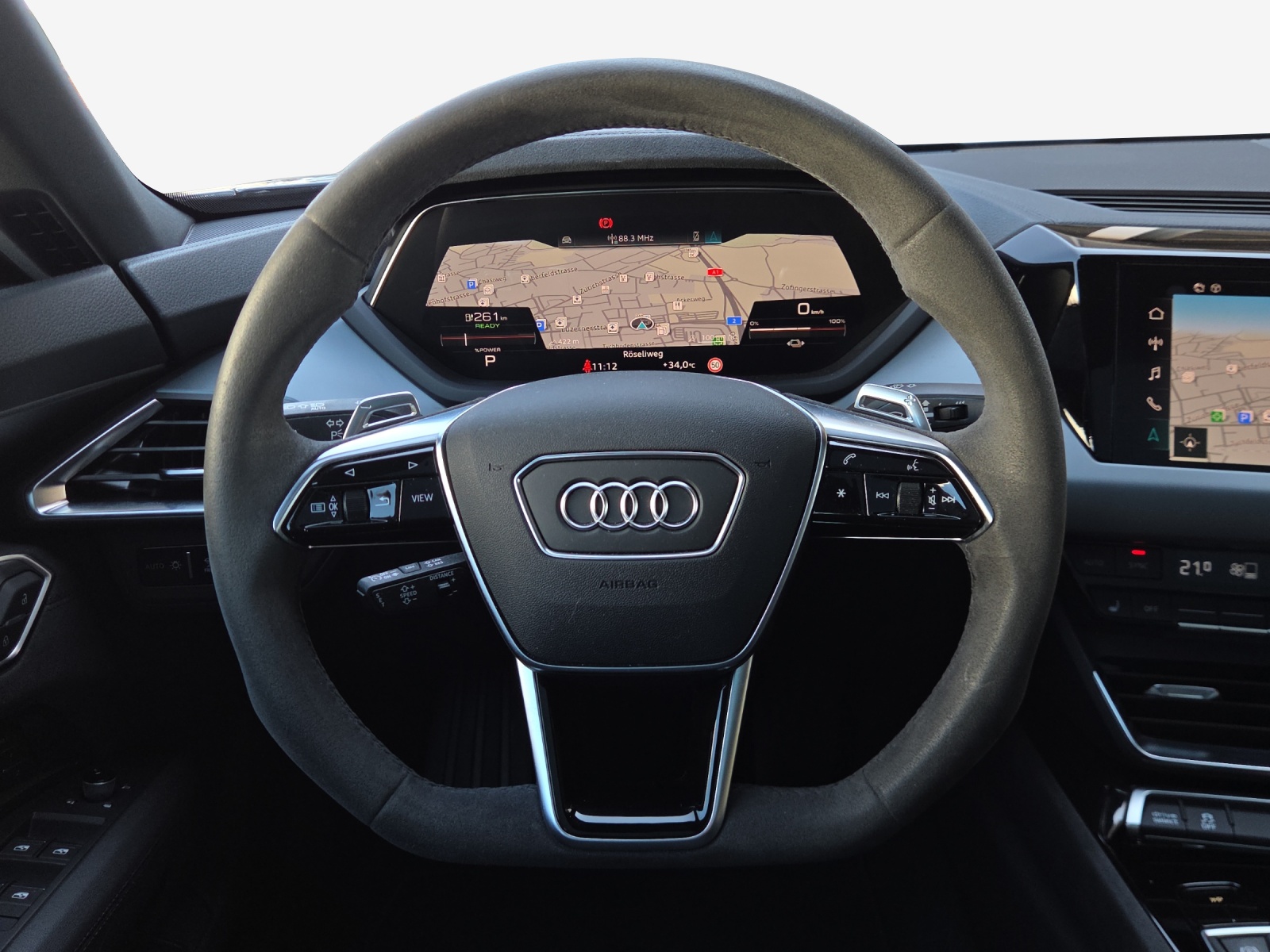 AUDI e-tron GT quattro-image-9