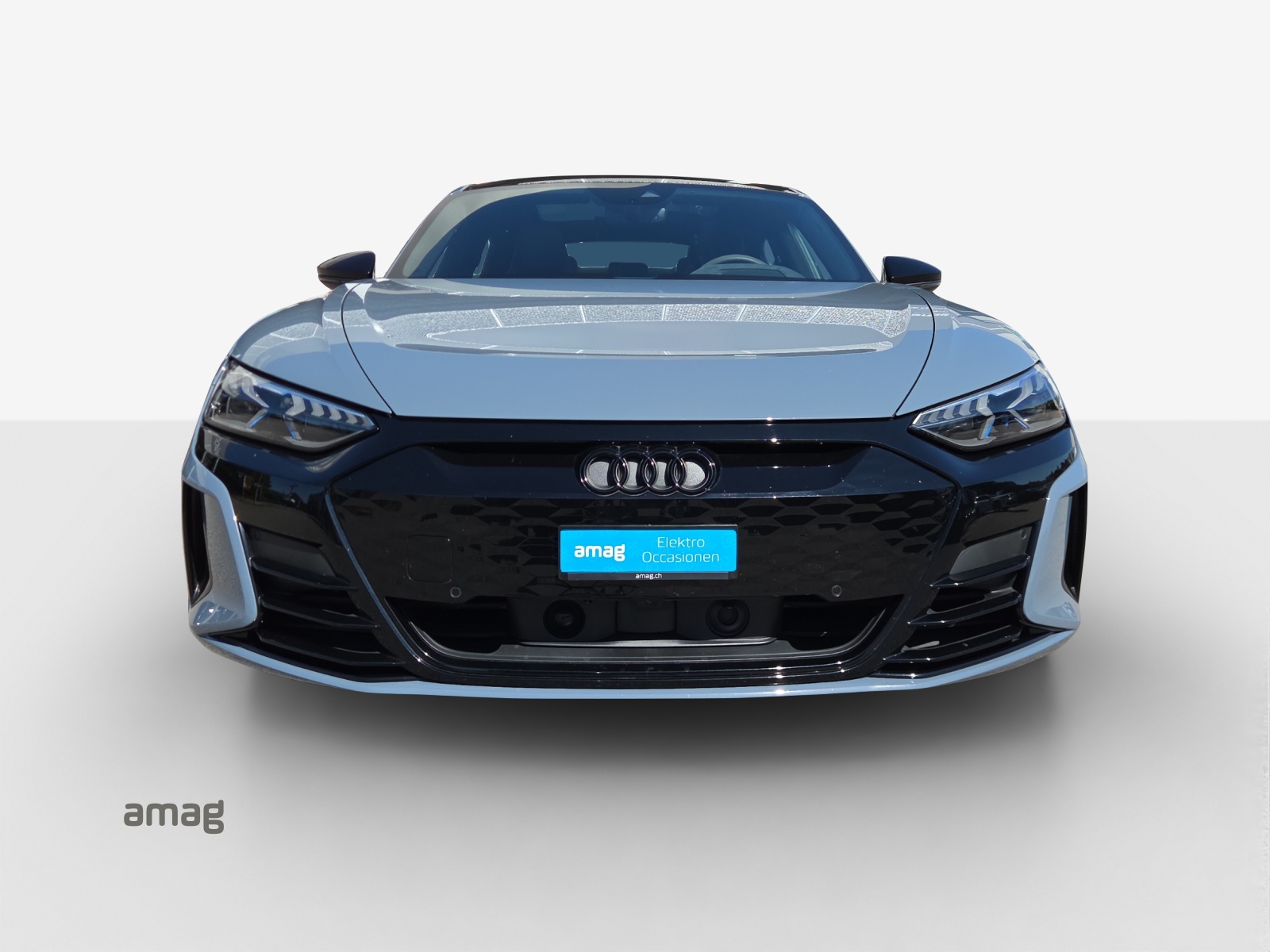 AUDI e-tron GT quattro-image-6