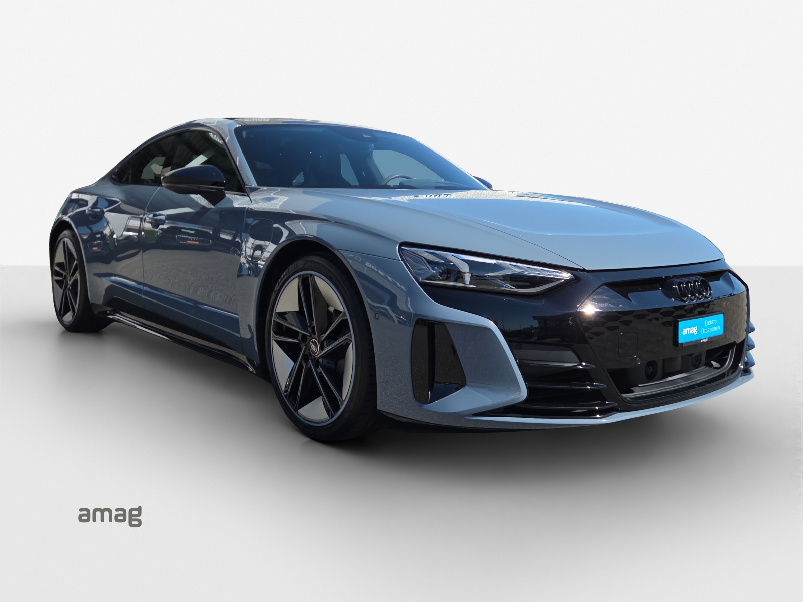 AUDI e-tron GT quattro-image-5