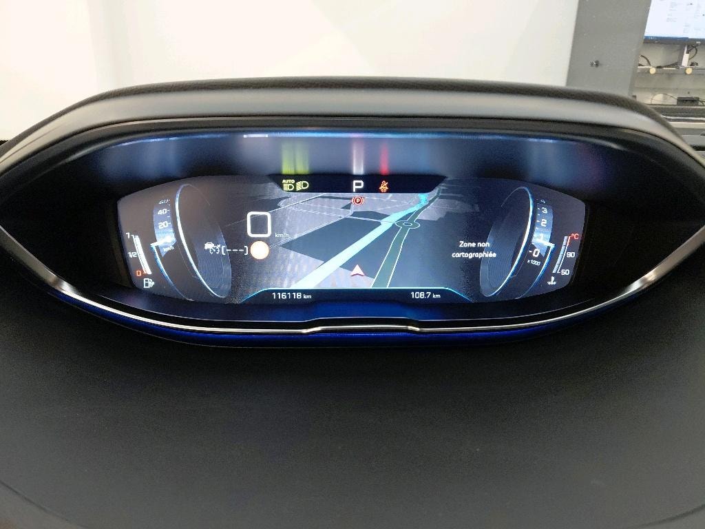 PEUGEOT 3008 1.5 BlueHDi Allure EAT ** Frisch ab MFK und Service ** CH Auto ** 1. Hand **-image-6