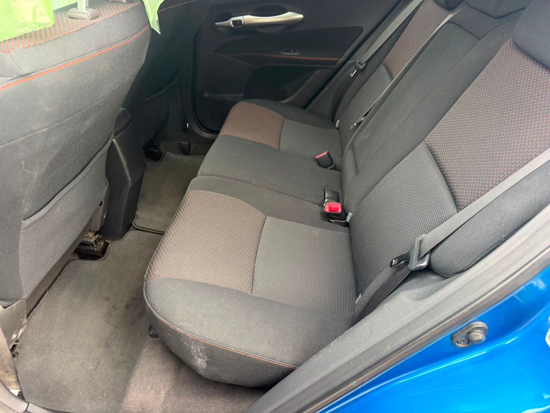 TOYOTA Auris 1.8 Linea Sol-image-9