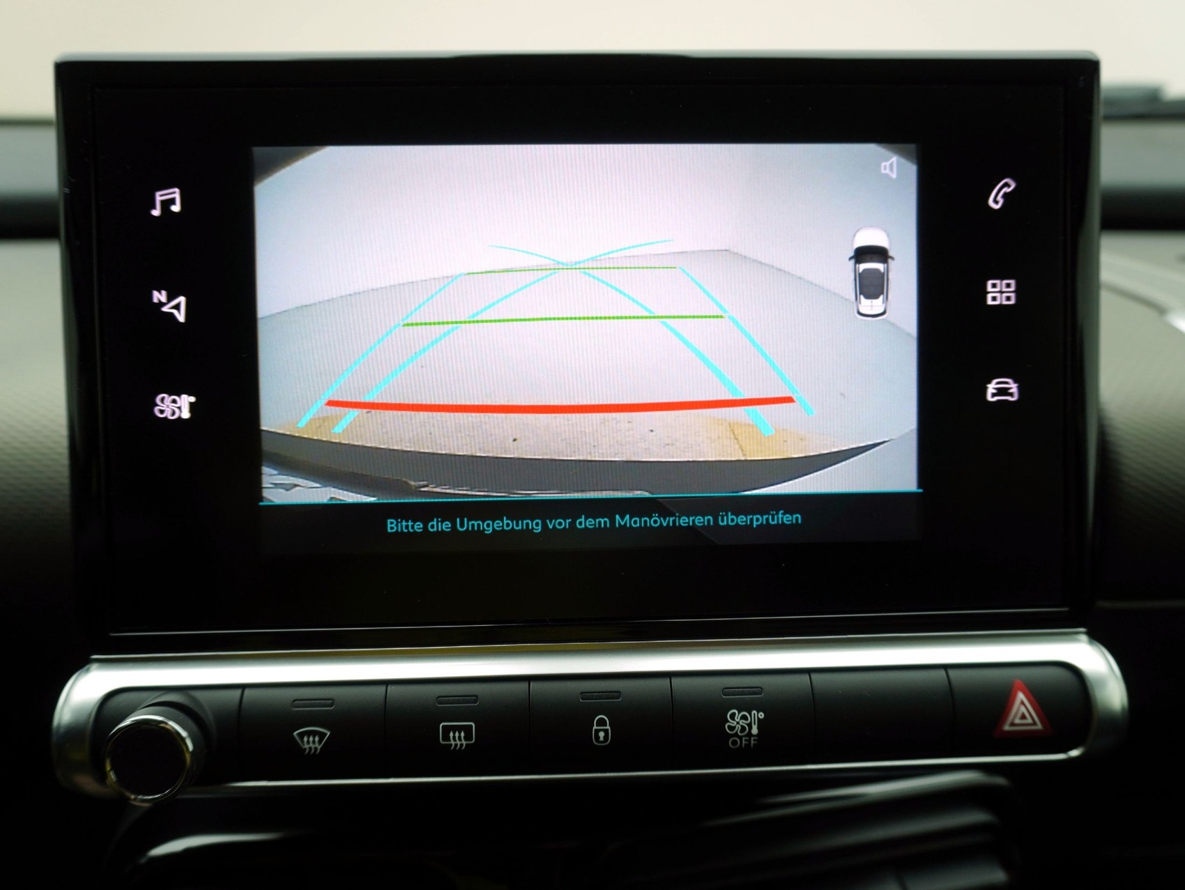 CITROEN C4 Cactus 1.2 PureTech Shine-image-16