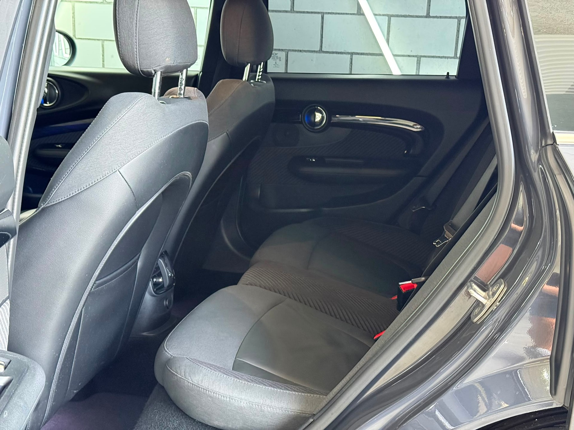 MINI Clubman Cooper S ALL4-image-12
