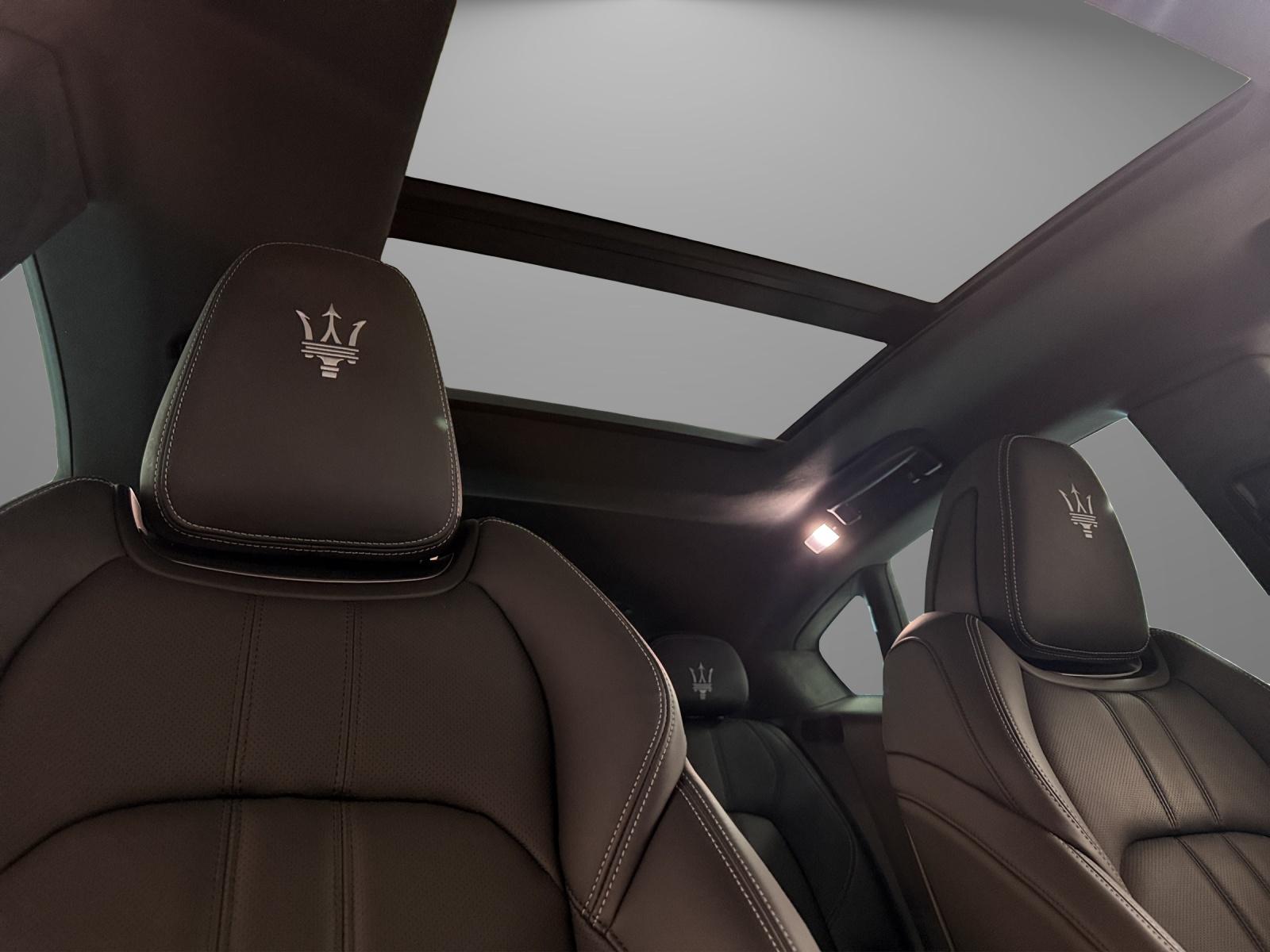 MASERATI Levante 3.0 V6 S GranSport-image-22