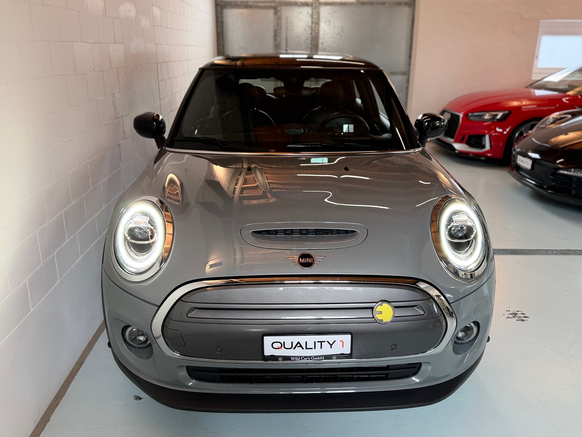 MINI Cooper SE-image-2