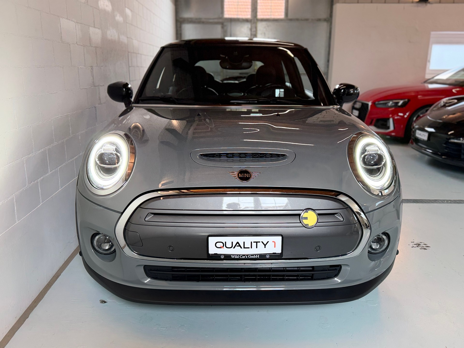 MINI Cooper SE-image-1