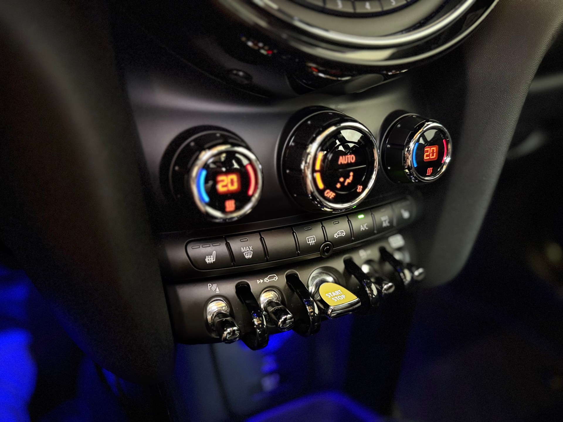 MINI Cooper SE-image-14