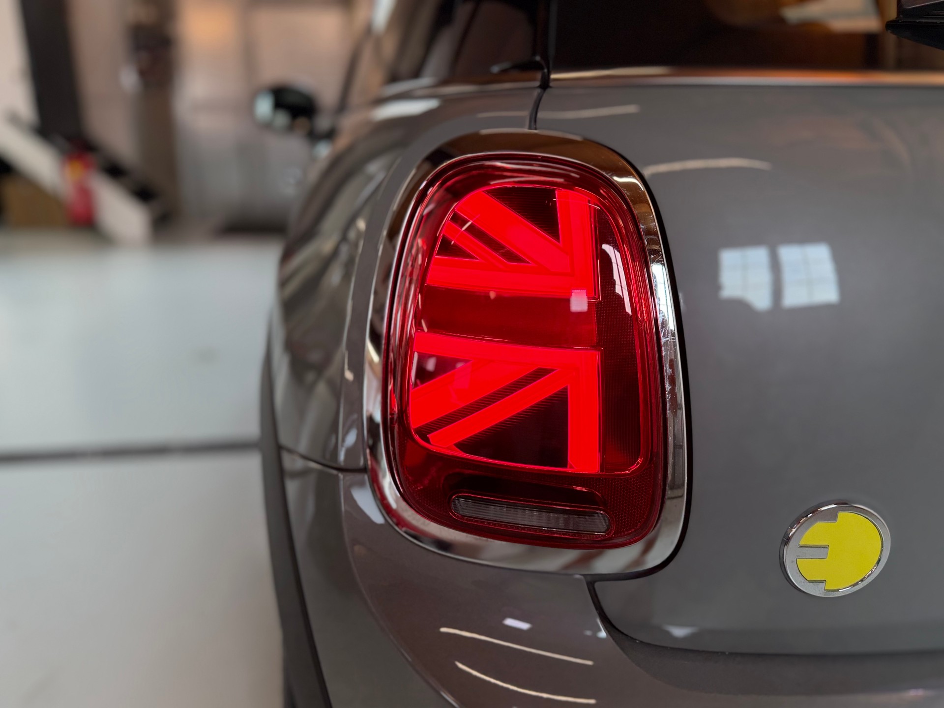 MINI Cooper SE-image-7