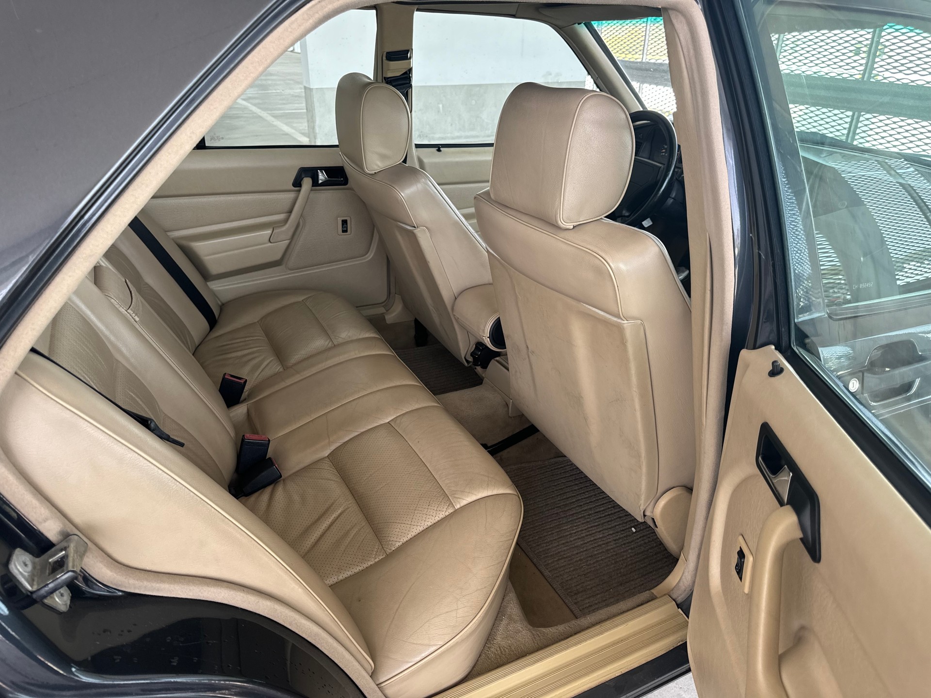 MERCEDES-BENZ 190 D 2.5 Turbo-image-12