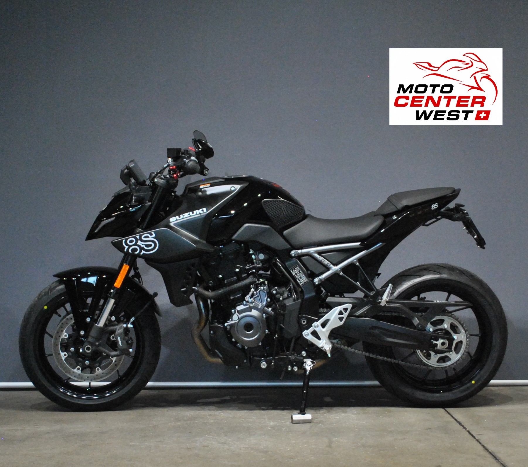 SUZUKI GSX 8 R (35kW)-showroom-element-2