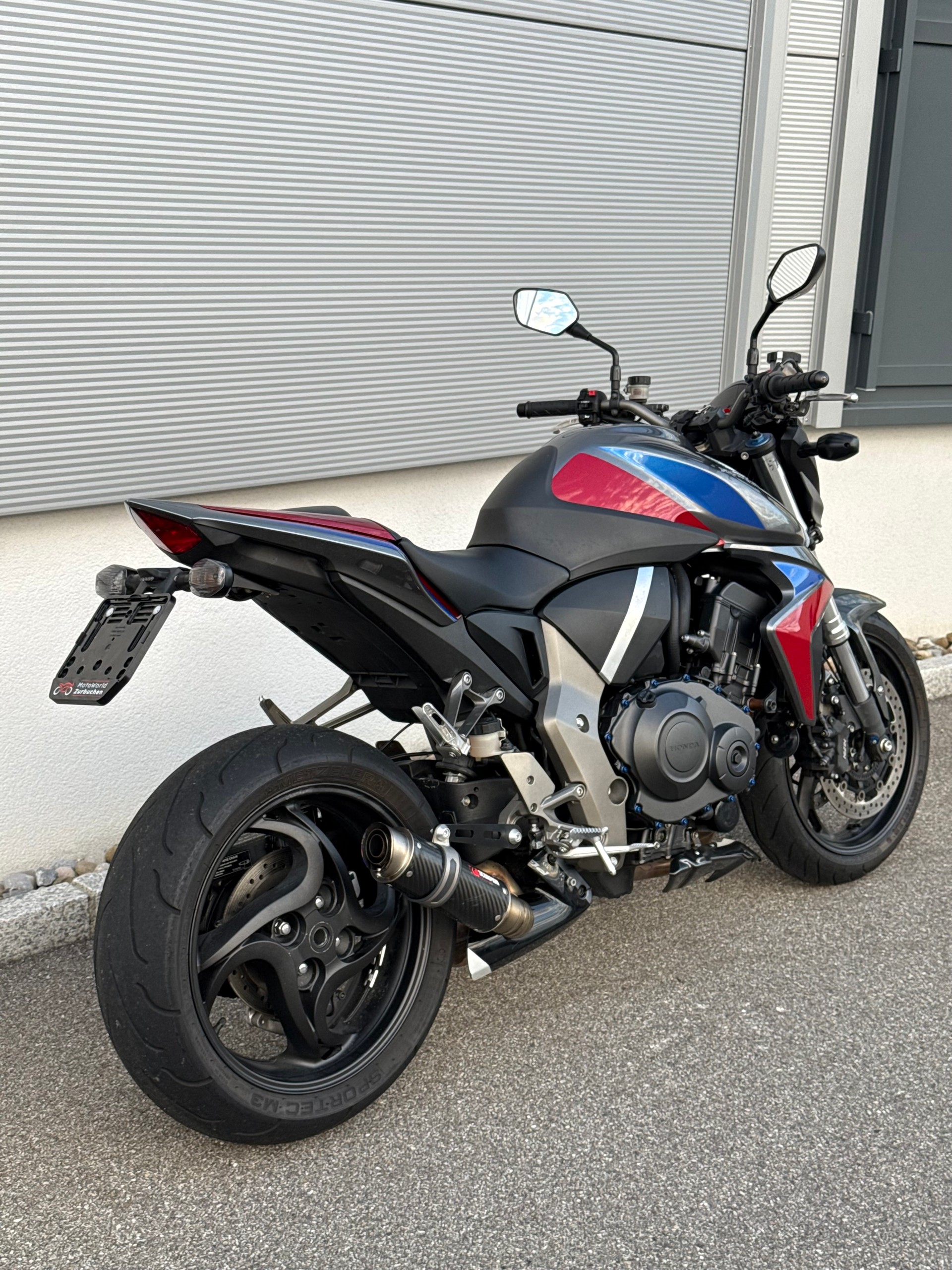 HONDA CB 1000 R ABS-showroom-element-2