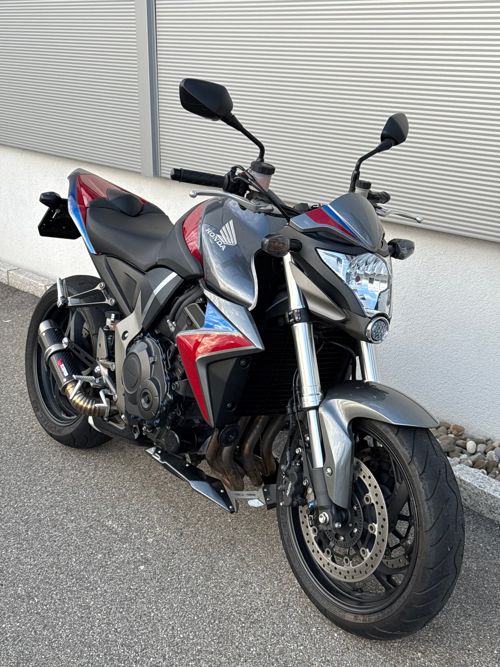 HONDA CB 1000 R ABS-showroom-element-1