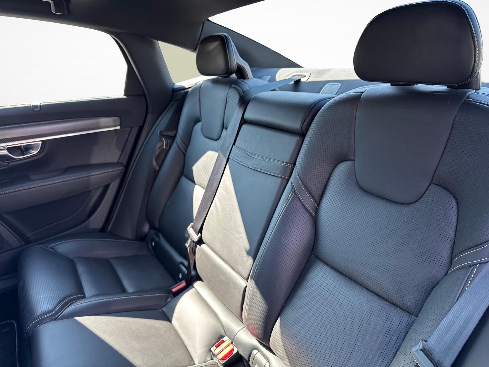 VOLVO S90 2.0 T6 R-Design AWD-image-10