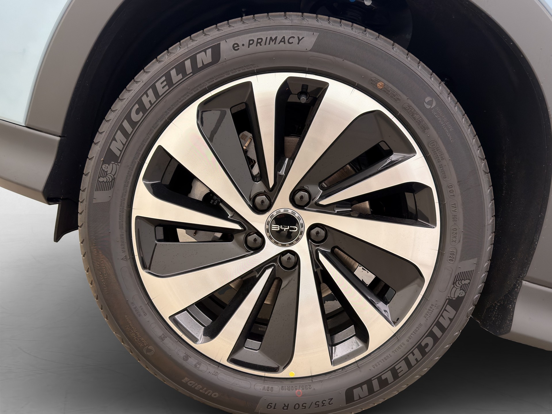 BYD Seal U DM-i Design AWD-image-5