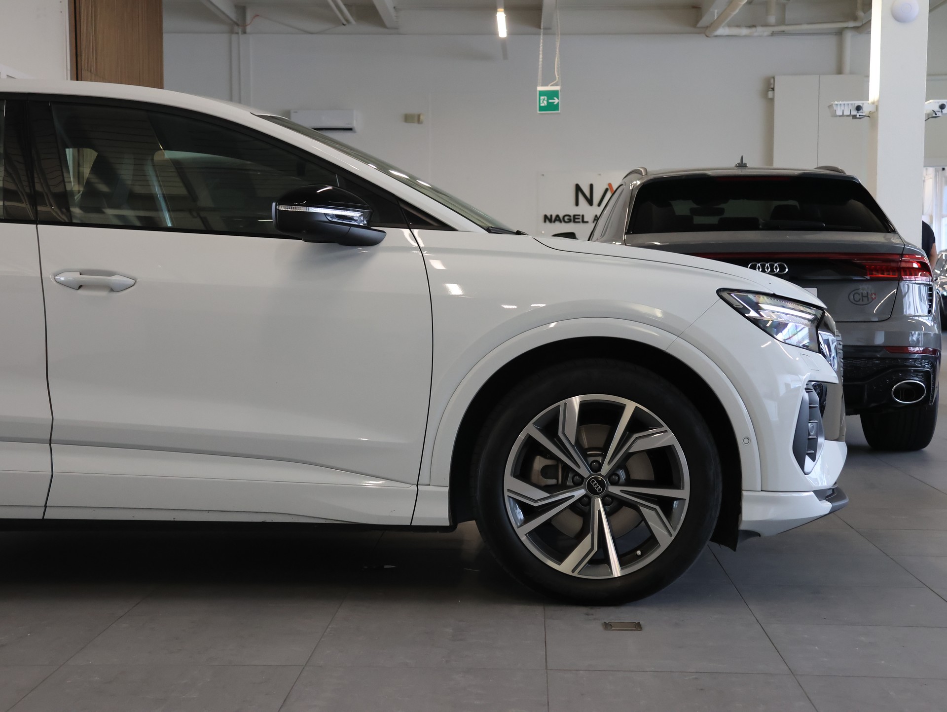 AUDI Q4 Sportback e-tron 45 quattro-image-11