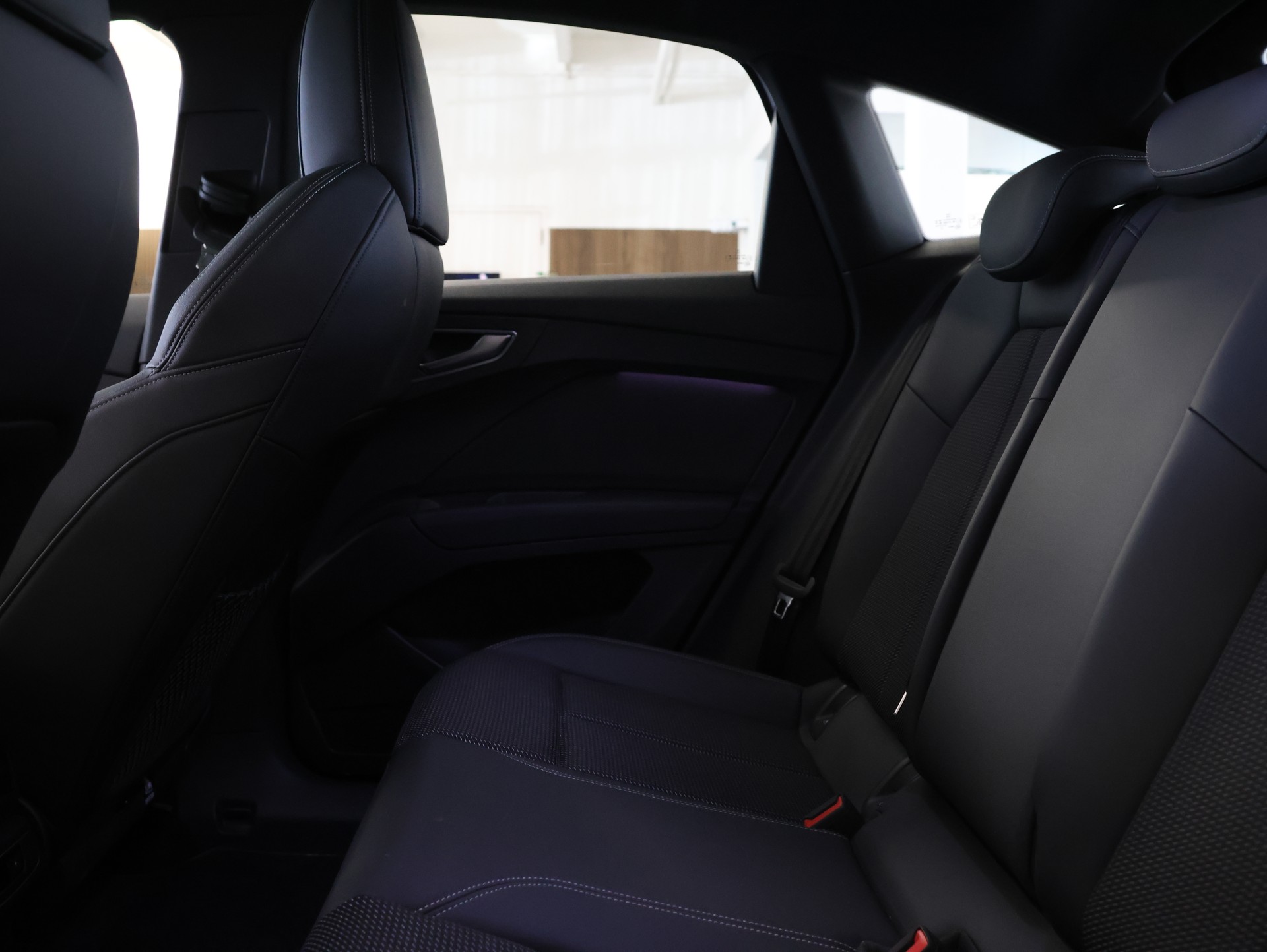 AUDI Q4 Sportback e-tron 45 quattro-image-30
