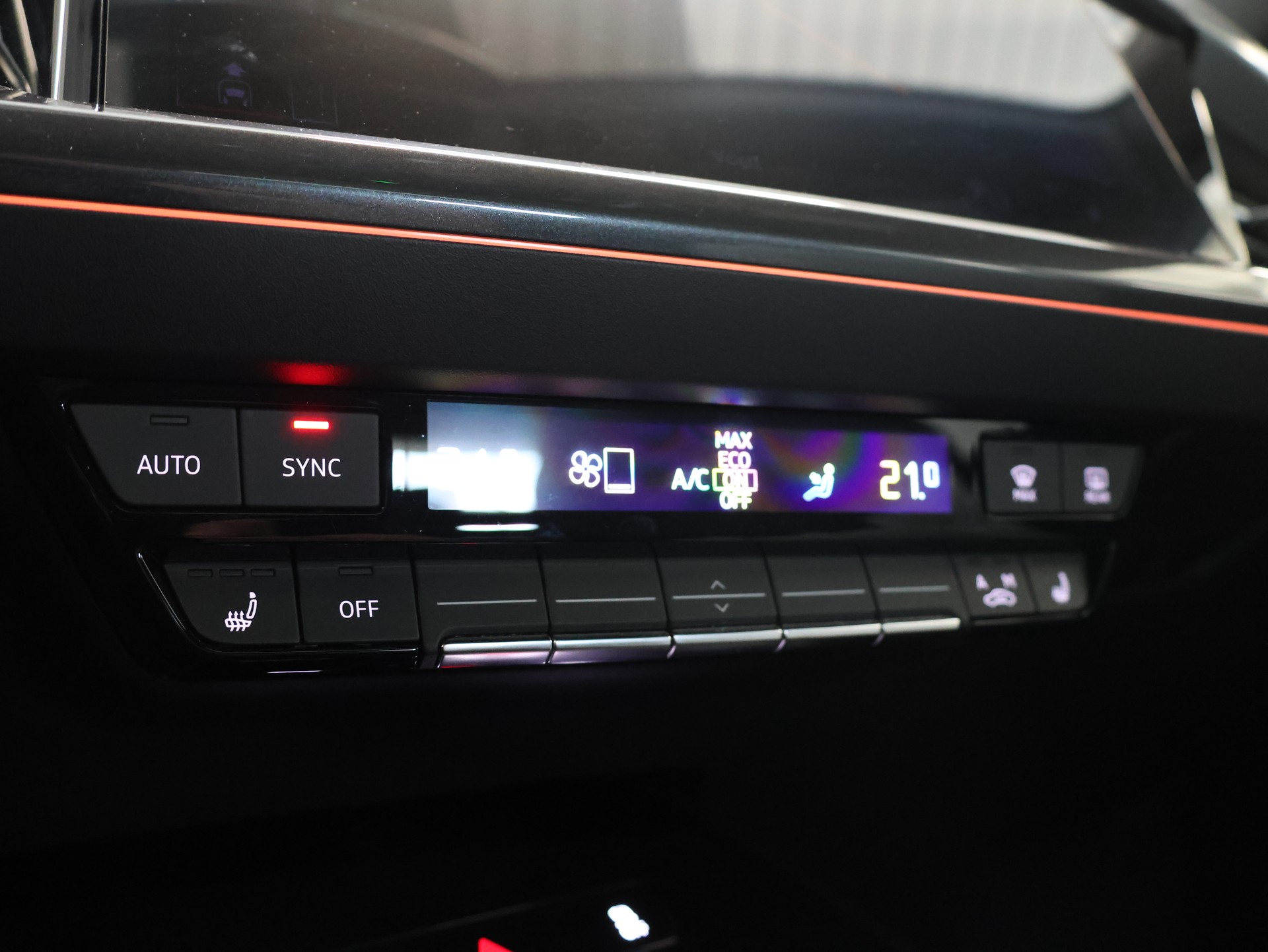 AUDI Q4 Sportback e-tron 45 quattro-image-23