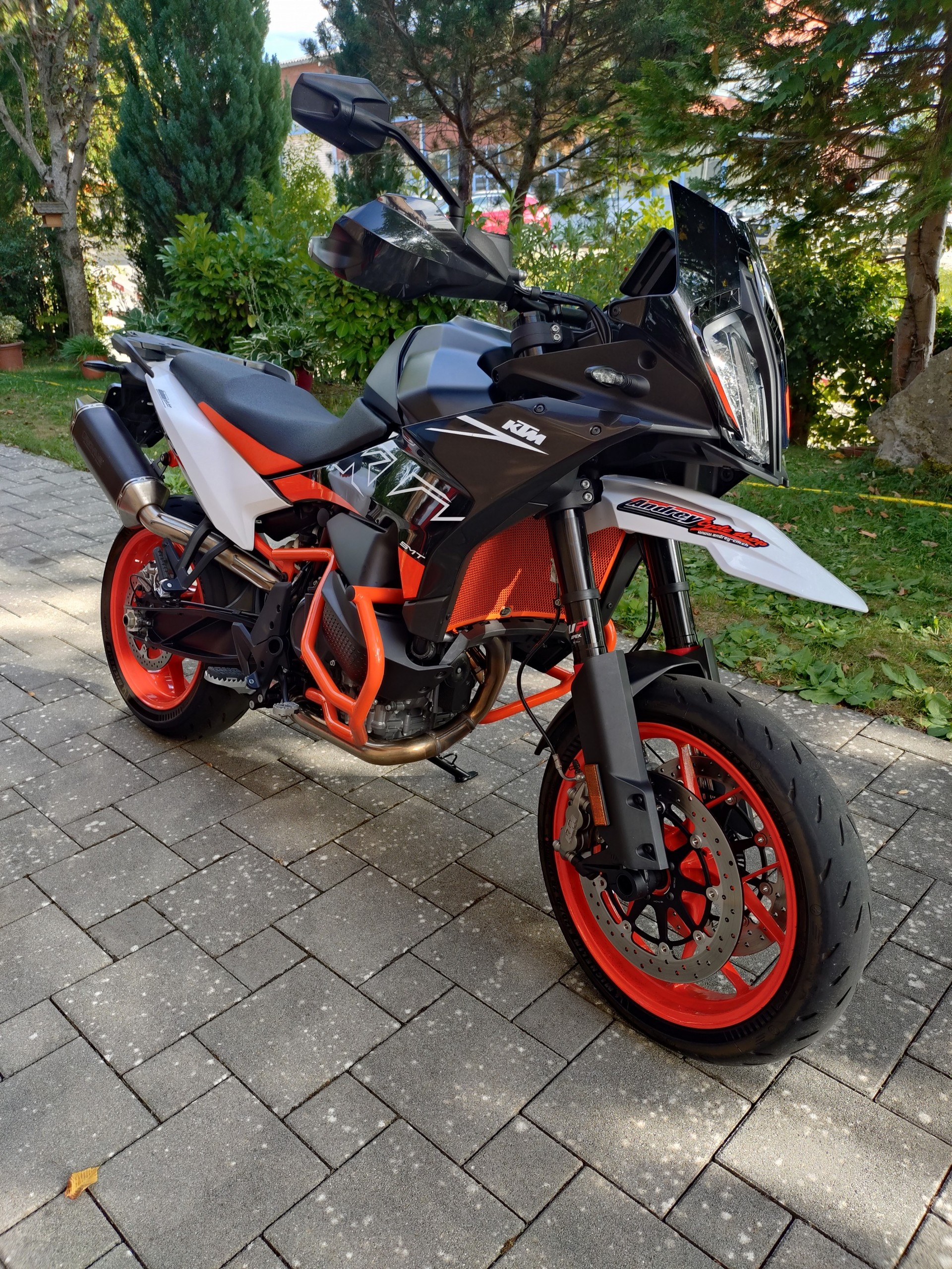 KTM 890 SMT