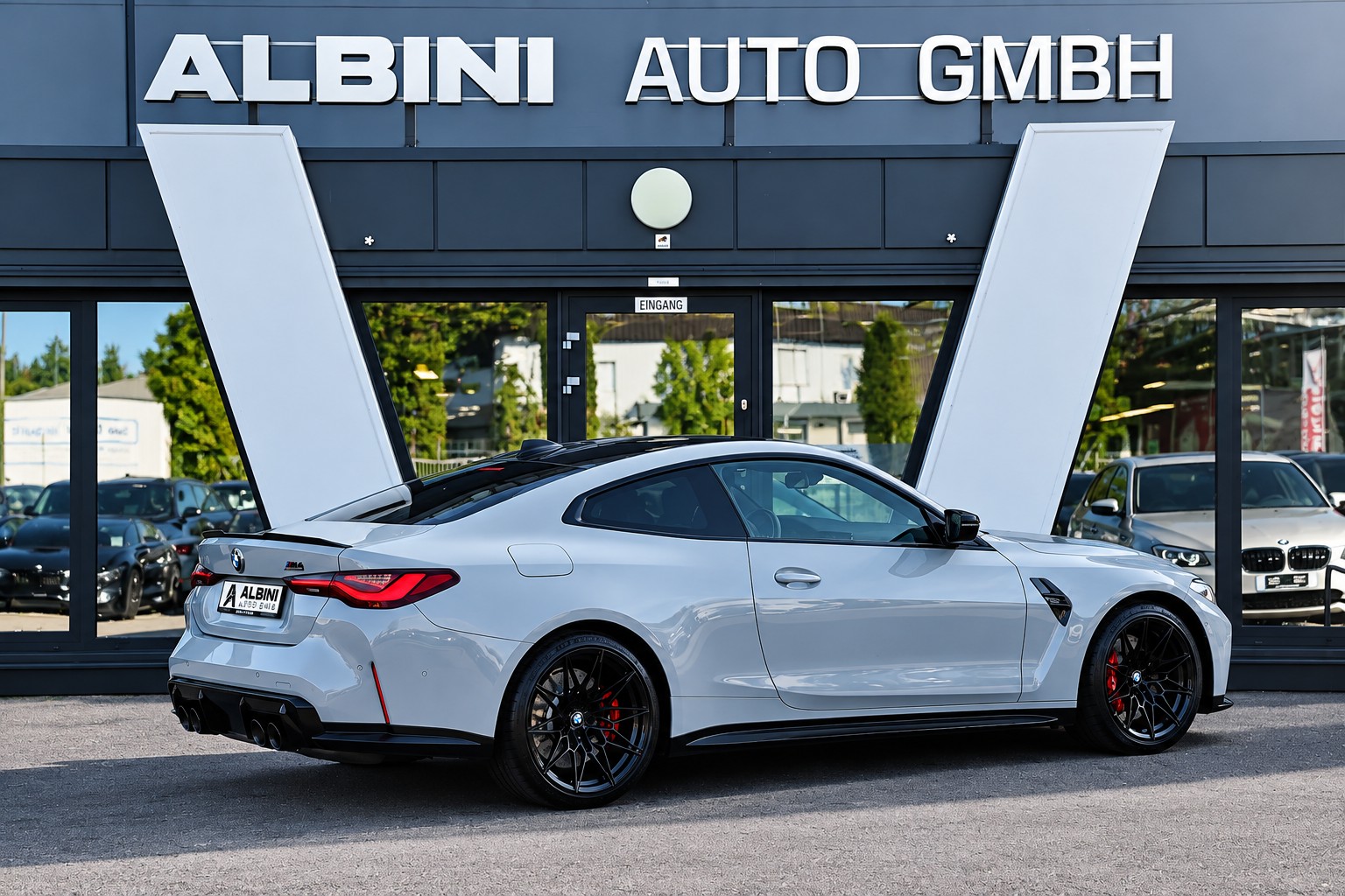 BMW M4 Competition Coupé *CH-Fahrzeug* *Voll-Carbon* *Schalensitze*-image-2