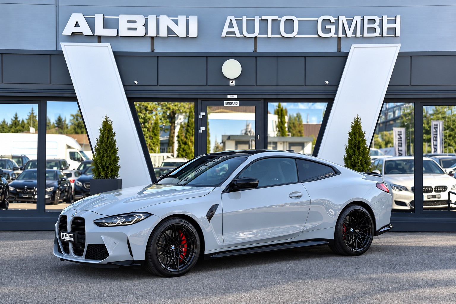 BMW M4 Competition Coupé *CH-Fahrzeug* *Voll-Carbon* *Schalensitze*-image-0