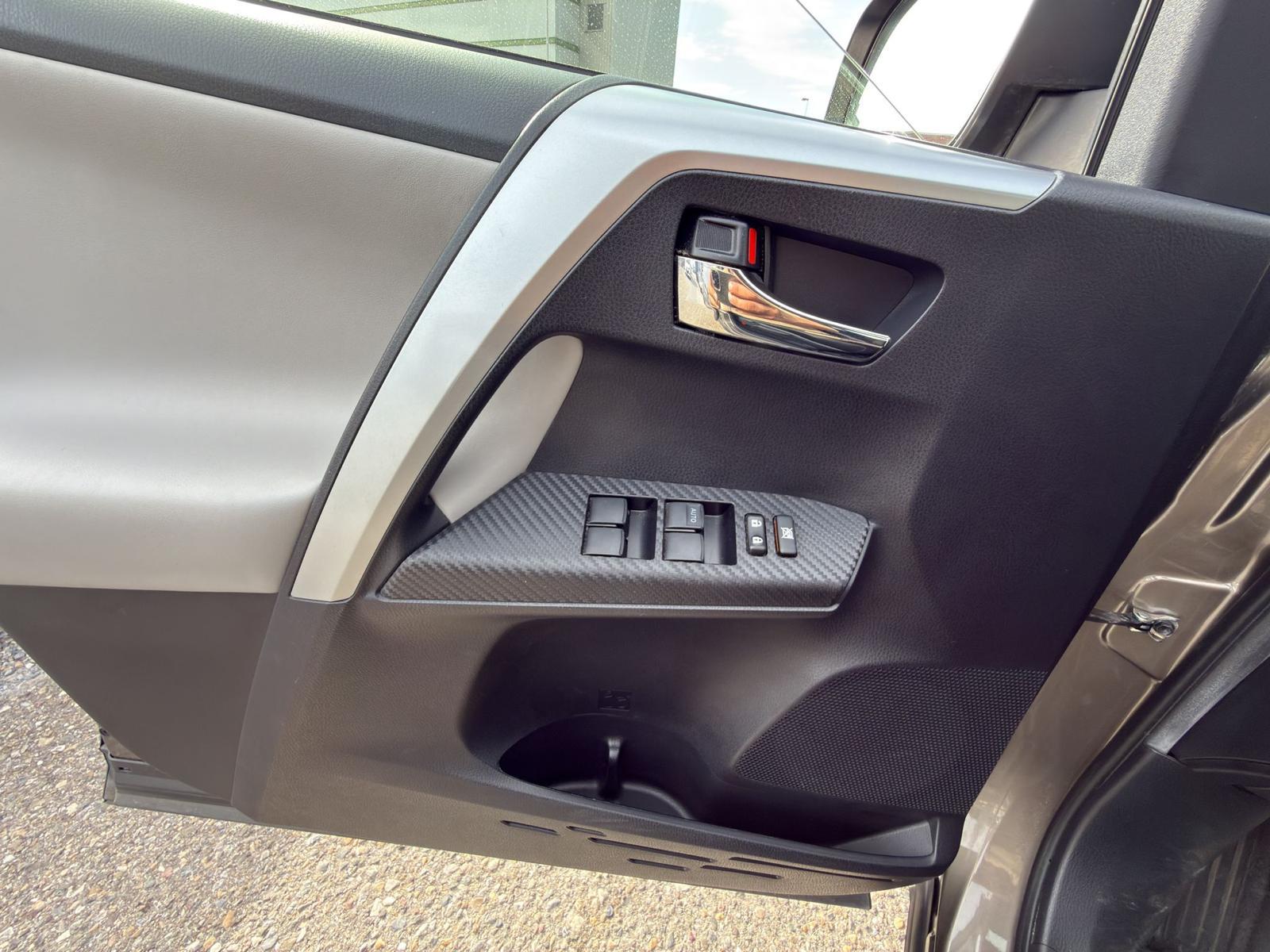 TOYOTA RAV4 2.2 D-4D 150 Style-image-15