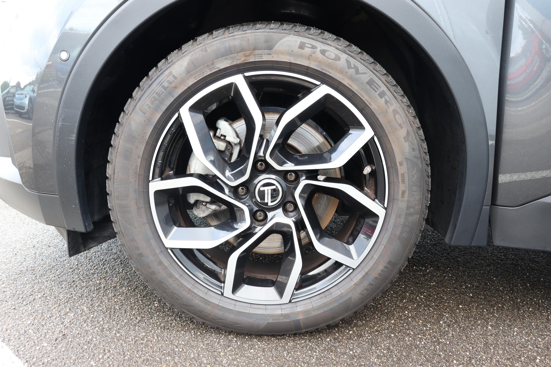 TOYOTA C-HR 2.0 HEV Trend 4x4-image-7
