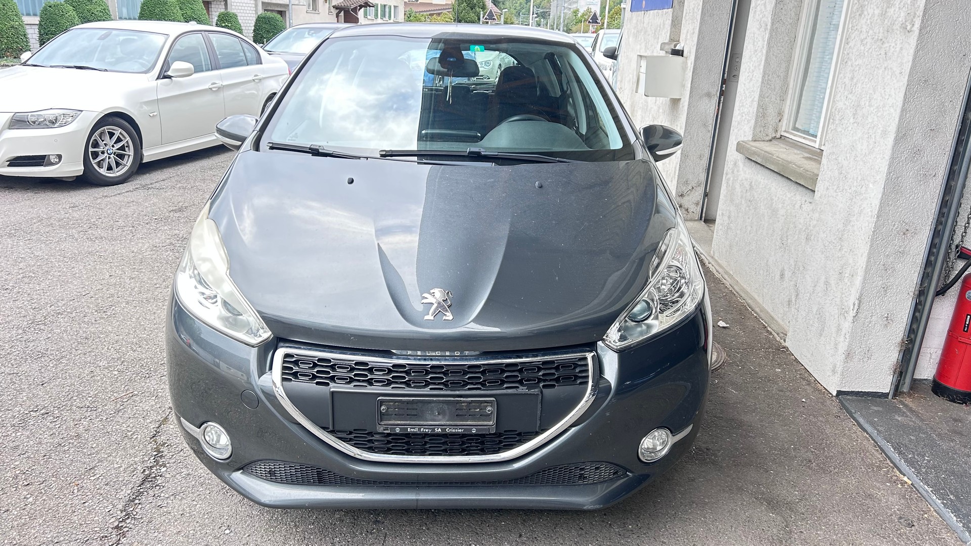 PEUGEOT 208 1.2 VTI Active-image-1