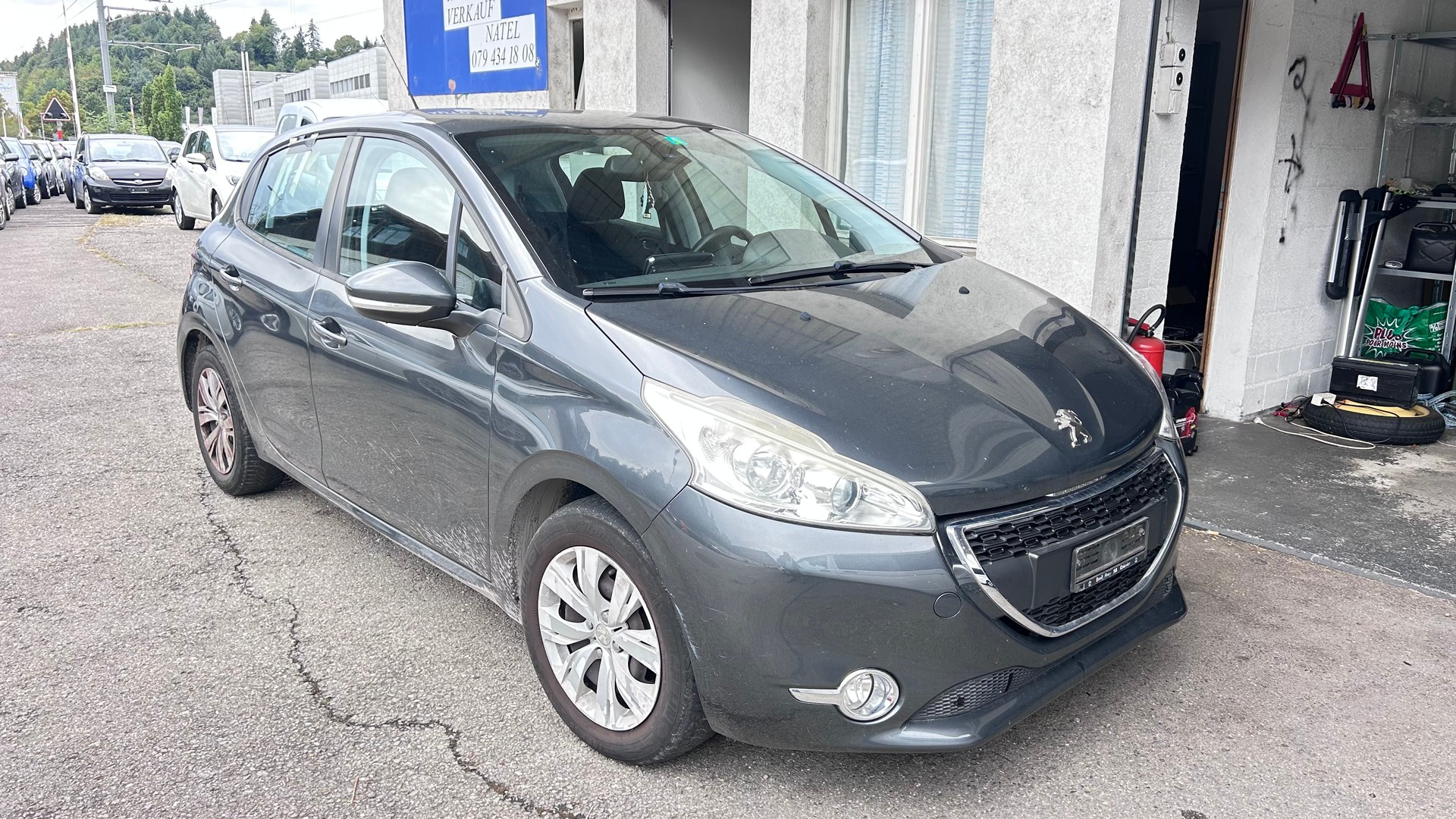 PEUGEOT 208 1.2 VTI Active-image-0