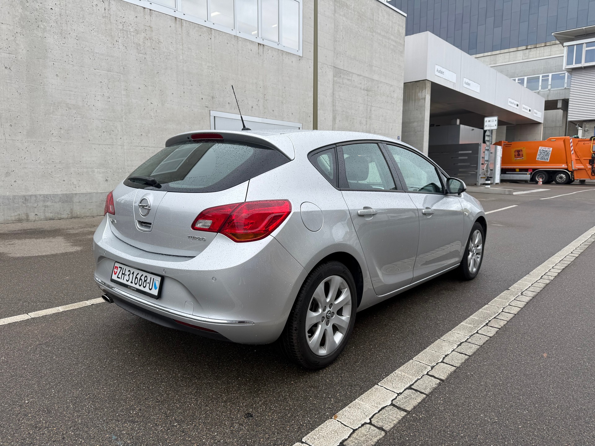 OPEL Astra 1.4i 16V Turbo Automatic-image-3