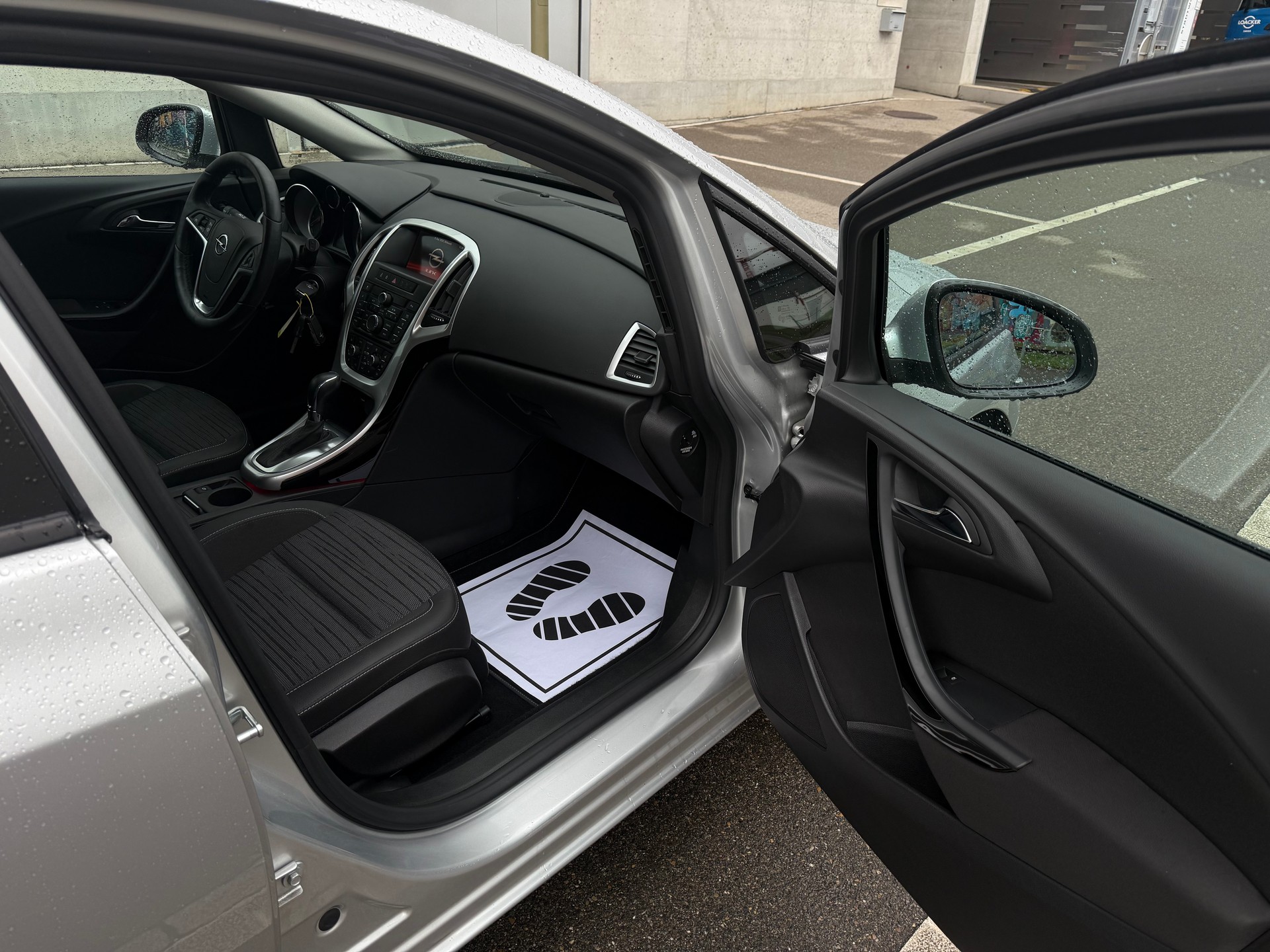 OPEL Astra 1.4i 16V Turbo Automatic-image-9