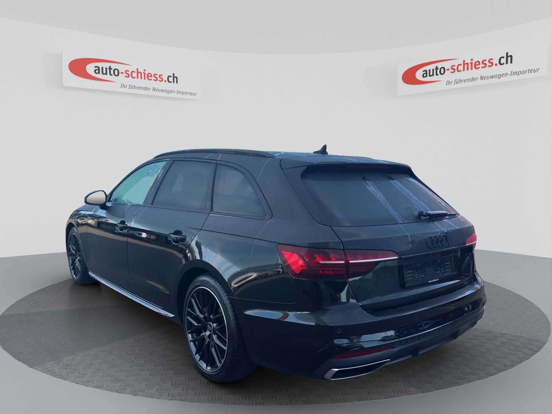 AUDI A4 Avant 40 TDI S-Line S-tronic-image-3