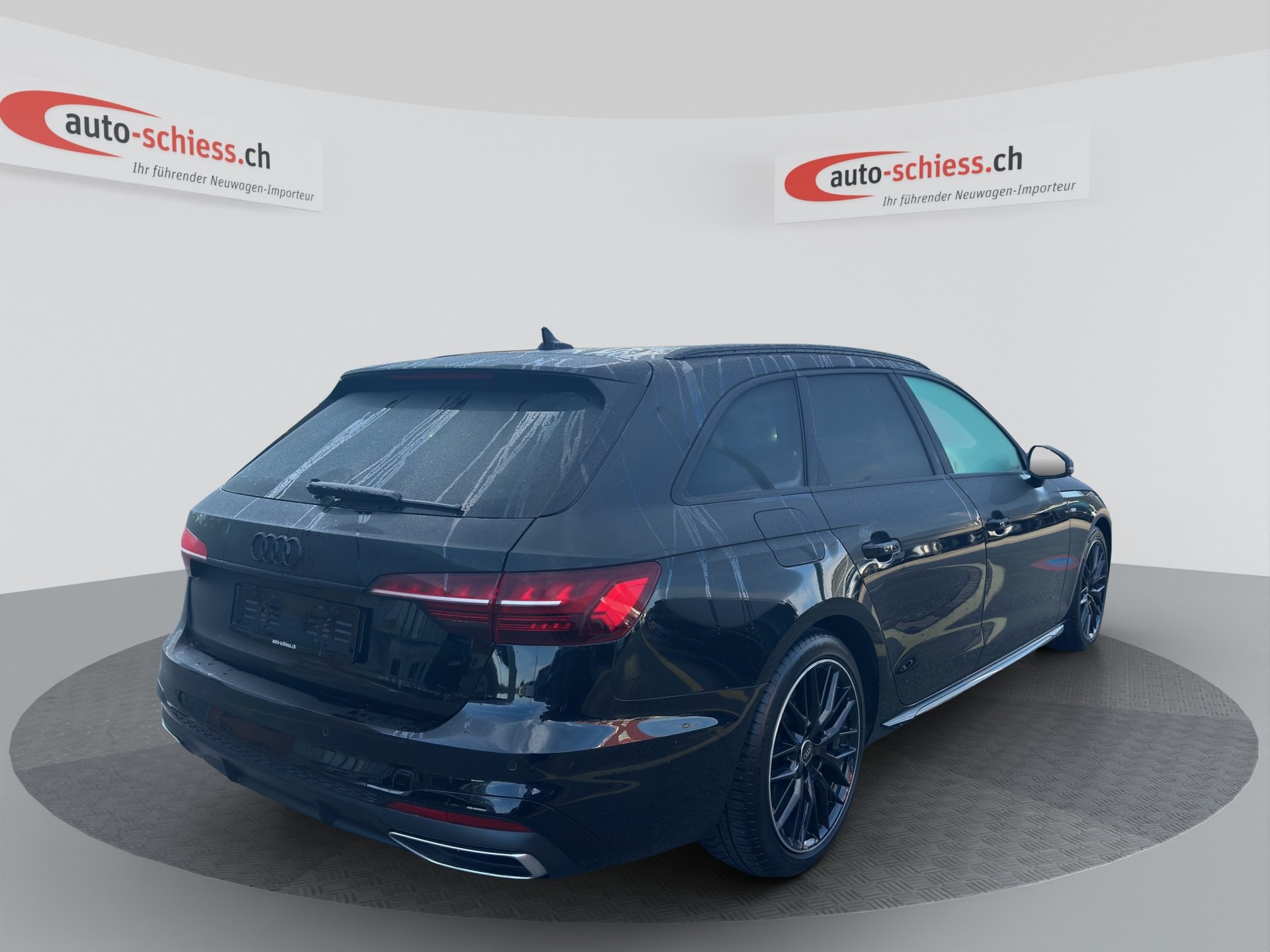 AUDI A4 Avant 40 TDI S-Line S-tronic-image-2
