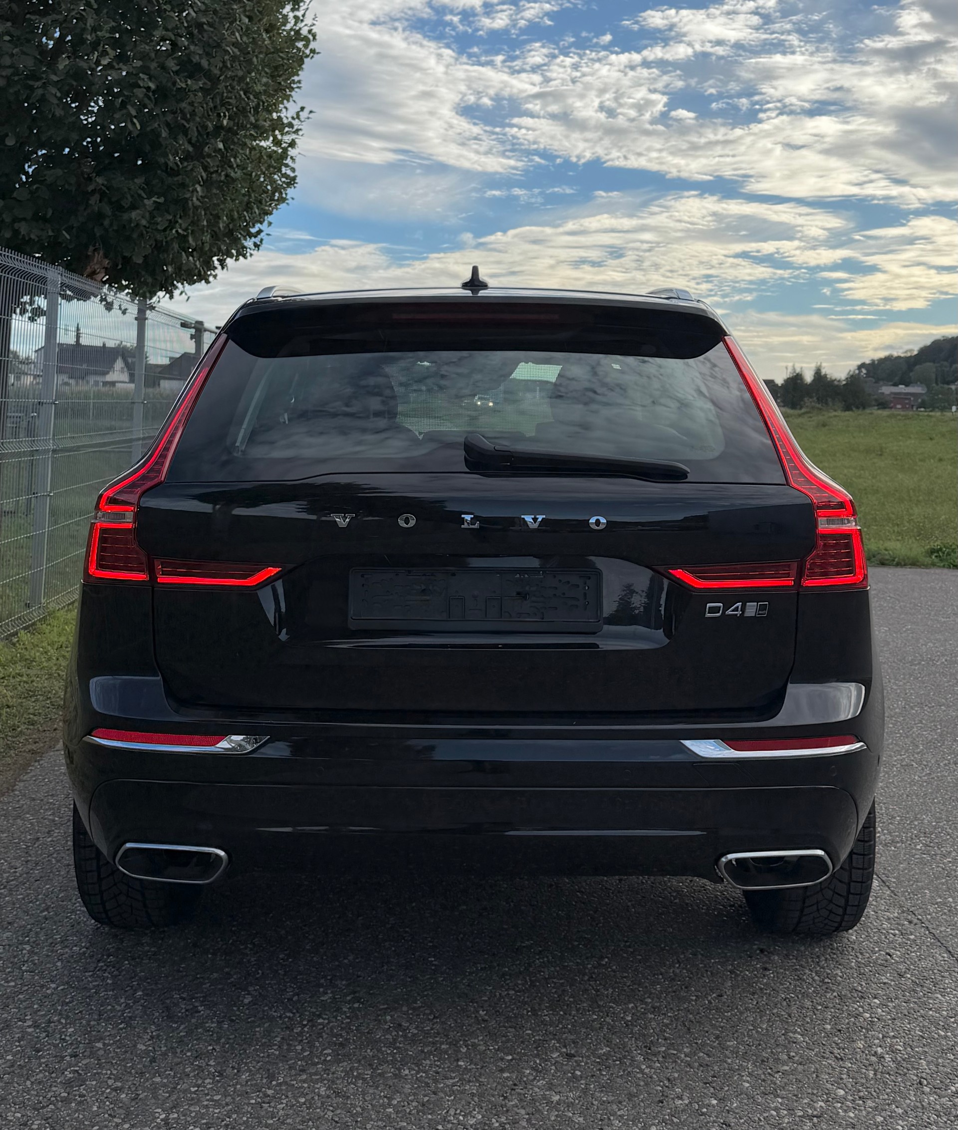 VOLVO 2.0 D4 Inscription AWD-image-2