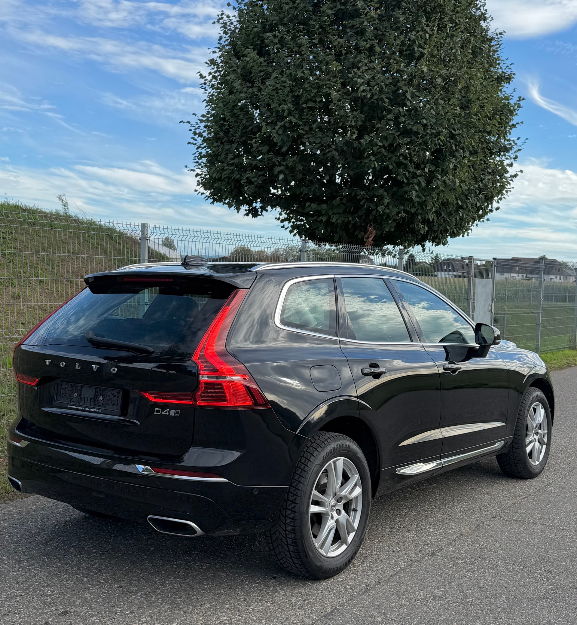 VOLVO 2.0 D4 Inscription AWD-image-0