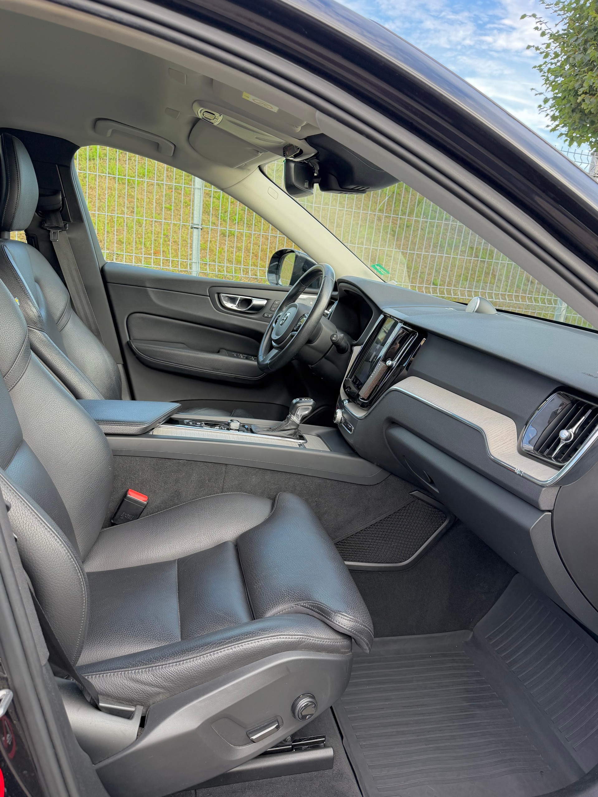 VOLVO 2.0 D4 Inscription AWD-image-4