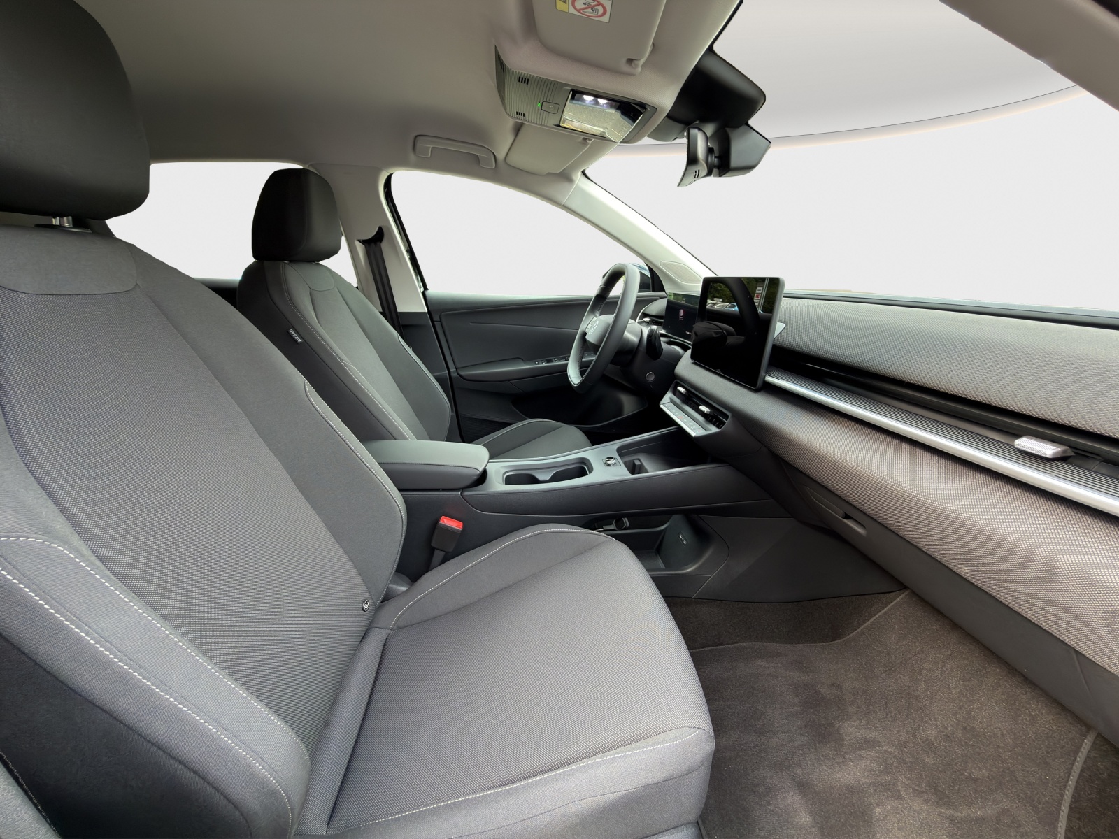 VW ID.Polo 52 kWh Life Edition One-image-9