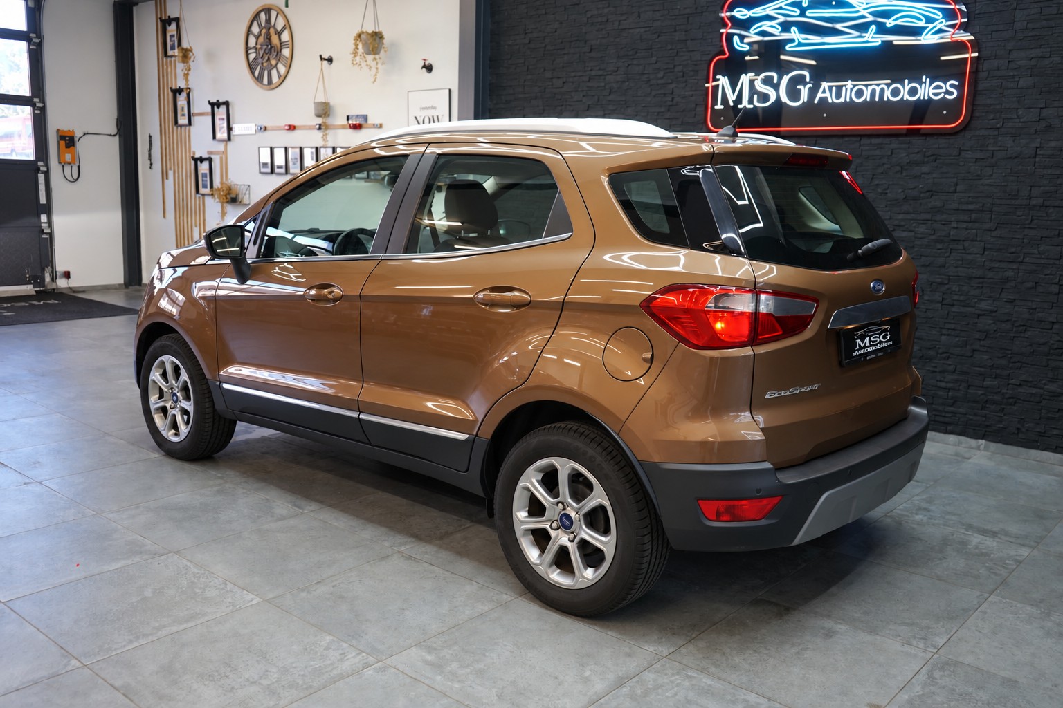 FORD EcoSport 1.0 SCTi Trend Automat-image-2