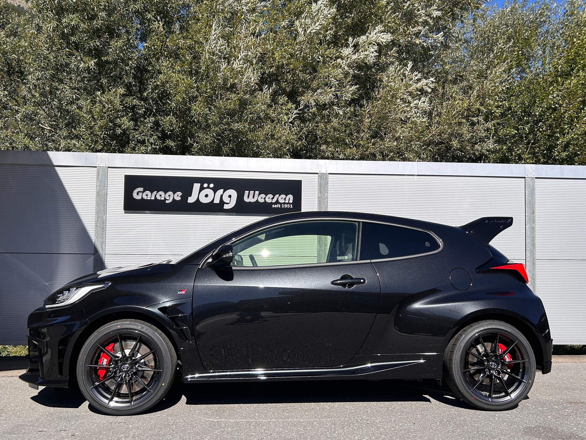 TOYOTA GR Yaris 1.6 Turbo Sport 4x4-image-2
